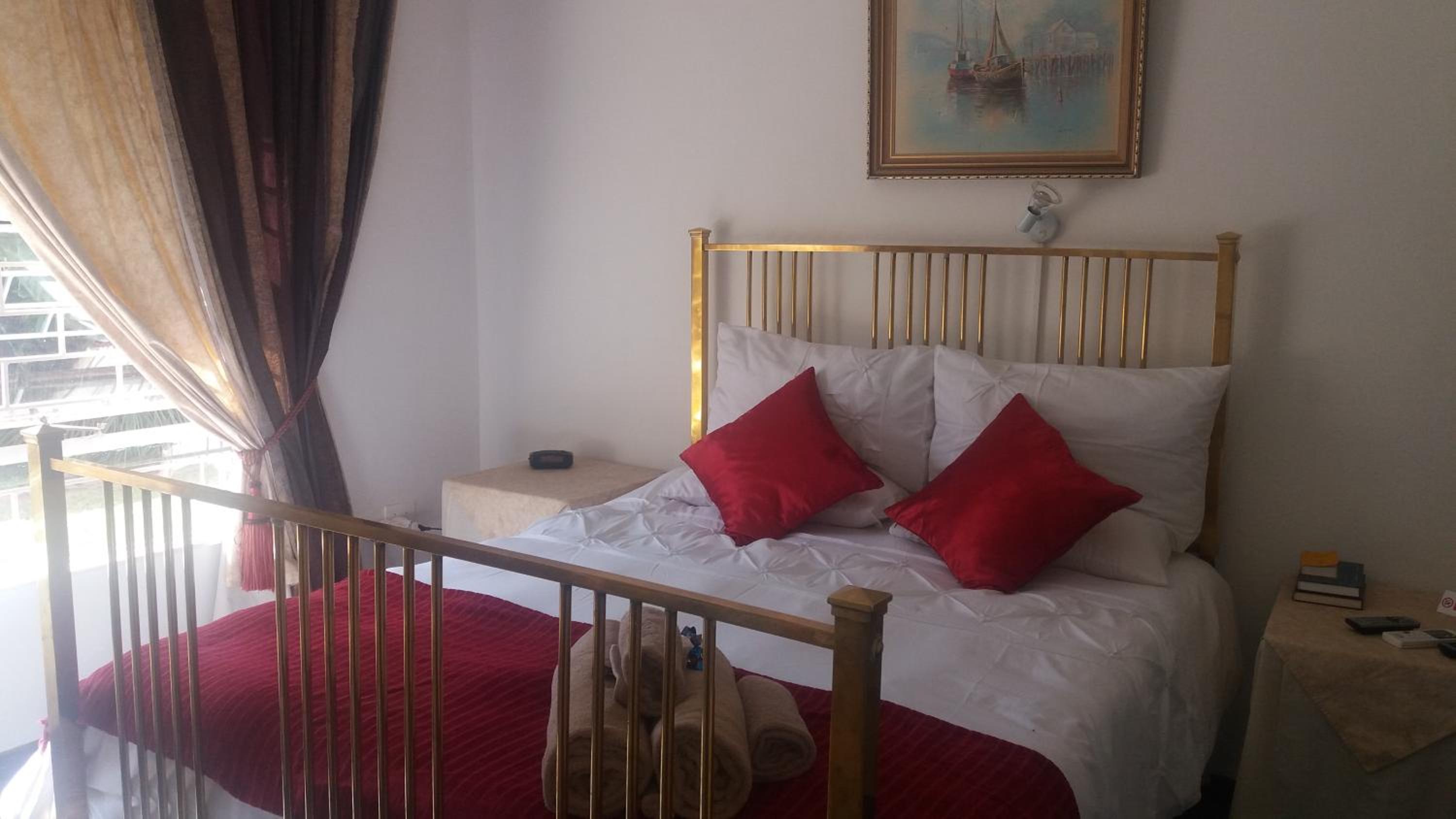 Double Room - Photo 2