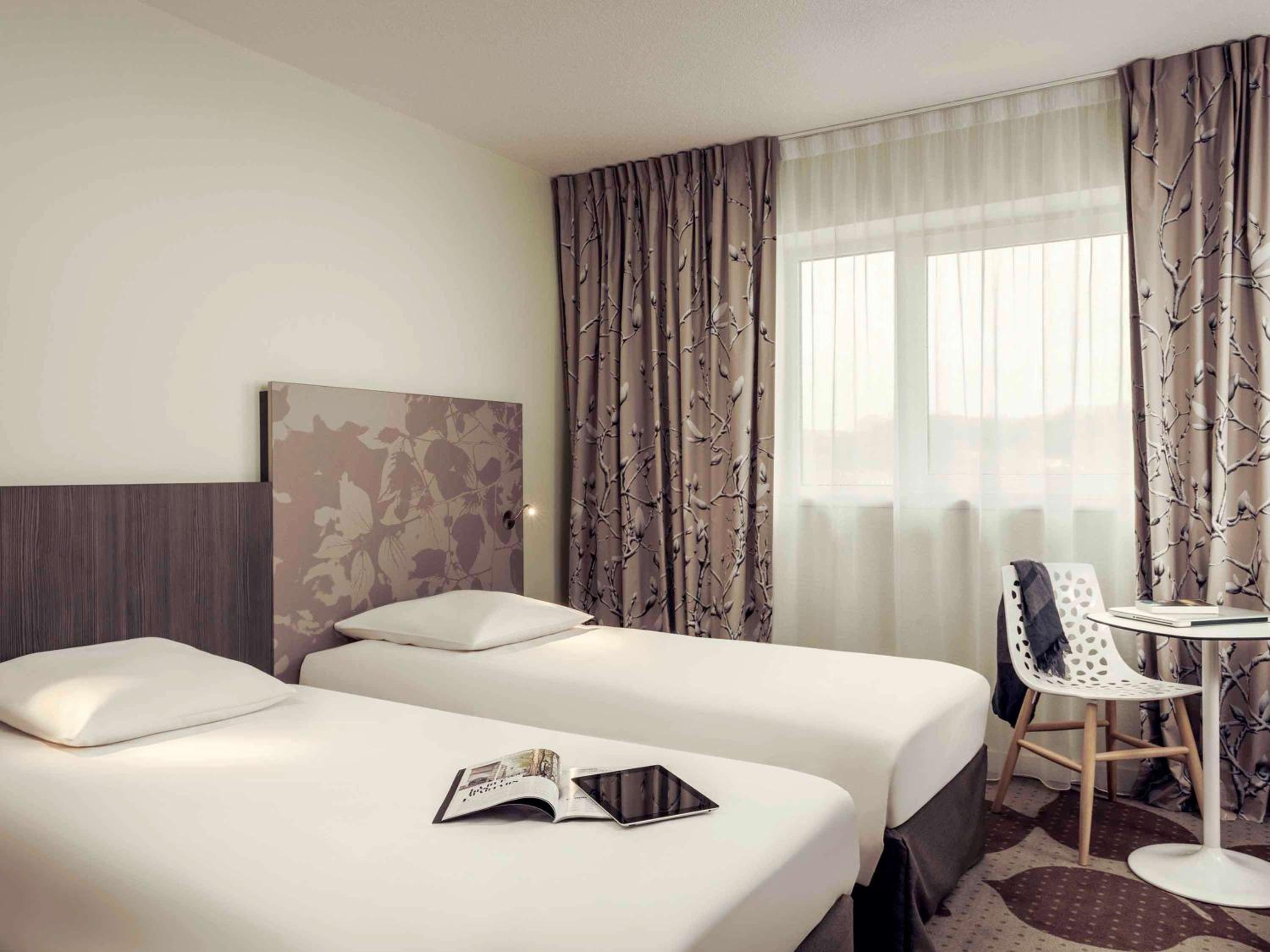 Standard Twin Room - Photo 2