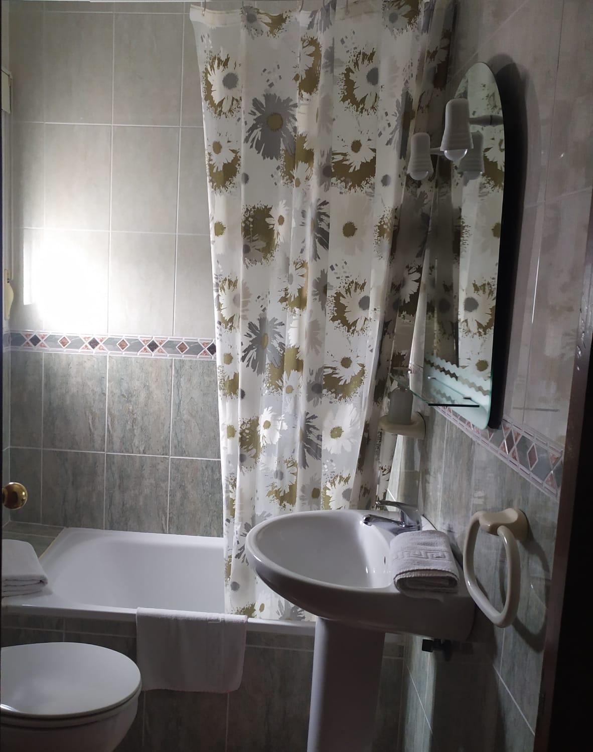 Superior Twin Room - Photo 2