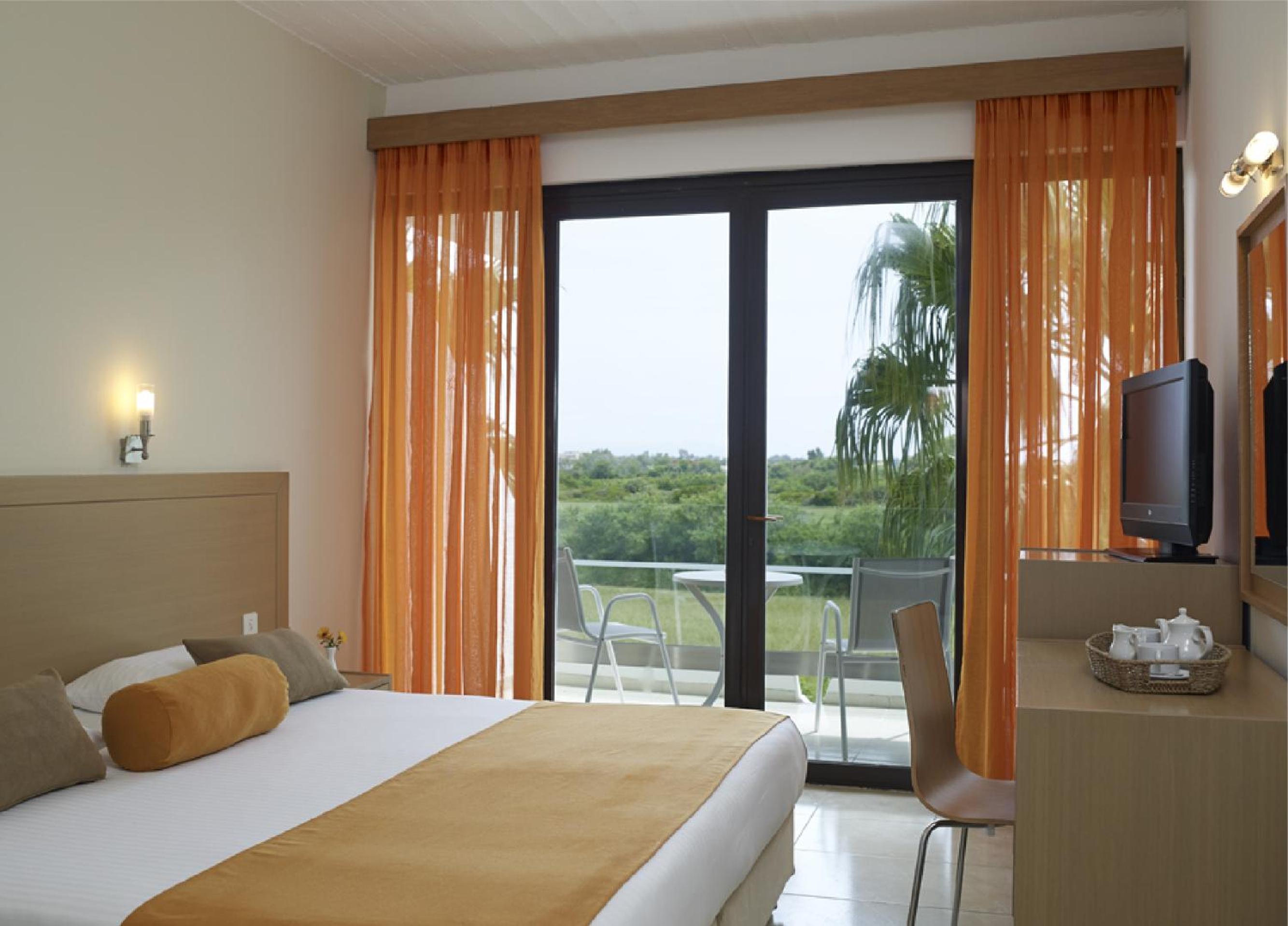 Twin Room Inland View