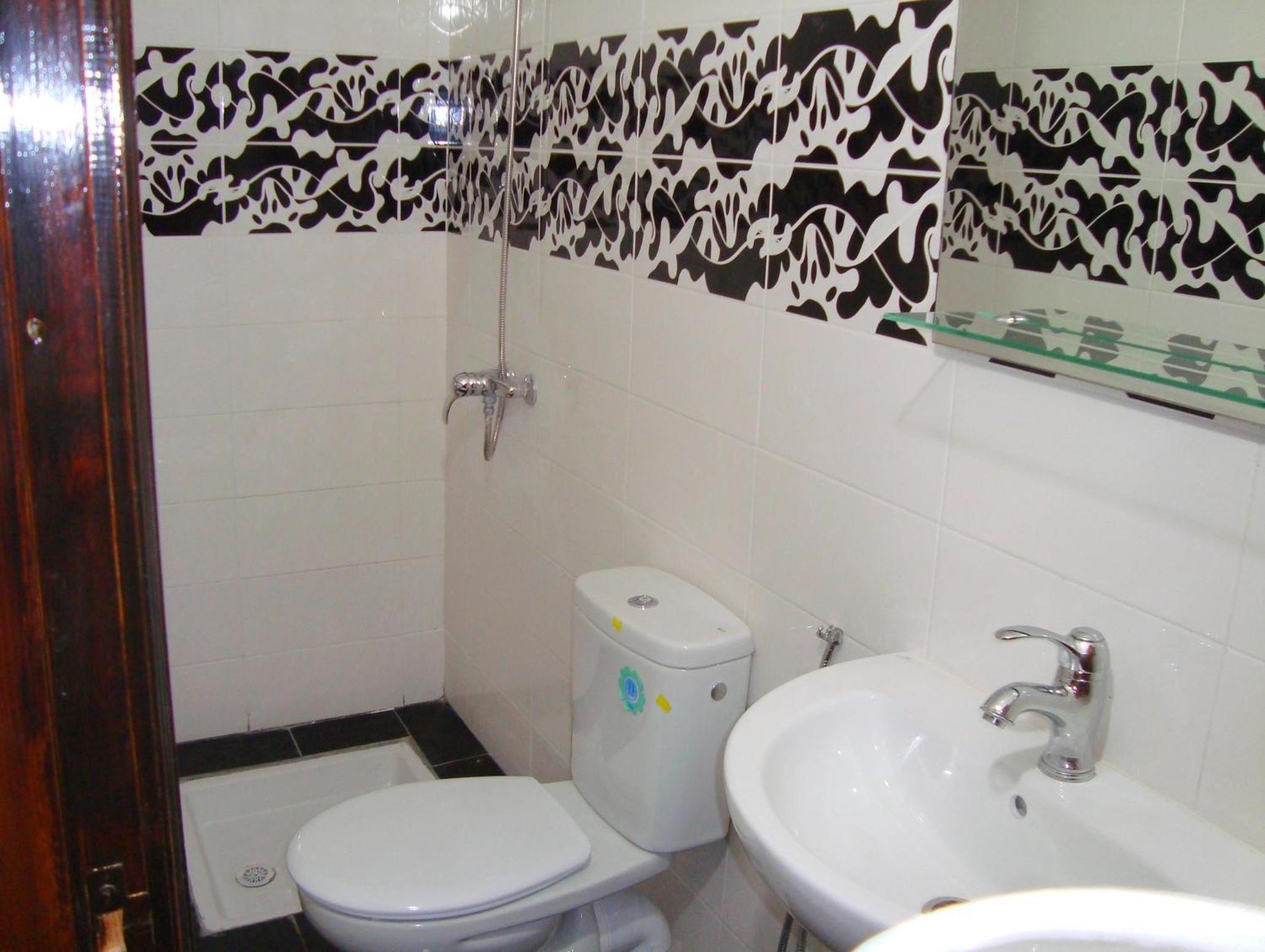 Three-Bedroom Apartment - Photo 17