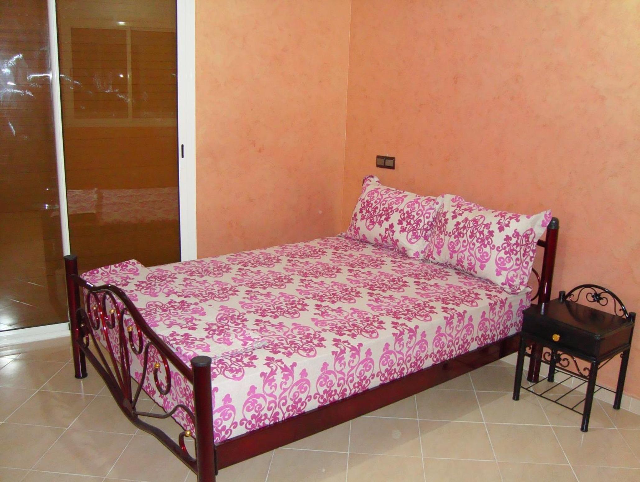 Three-Bedroom Apartment - Photo 19