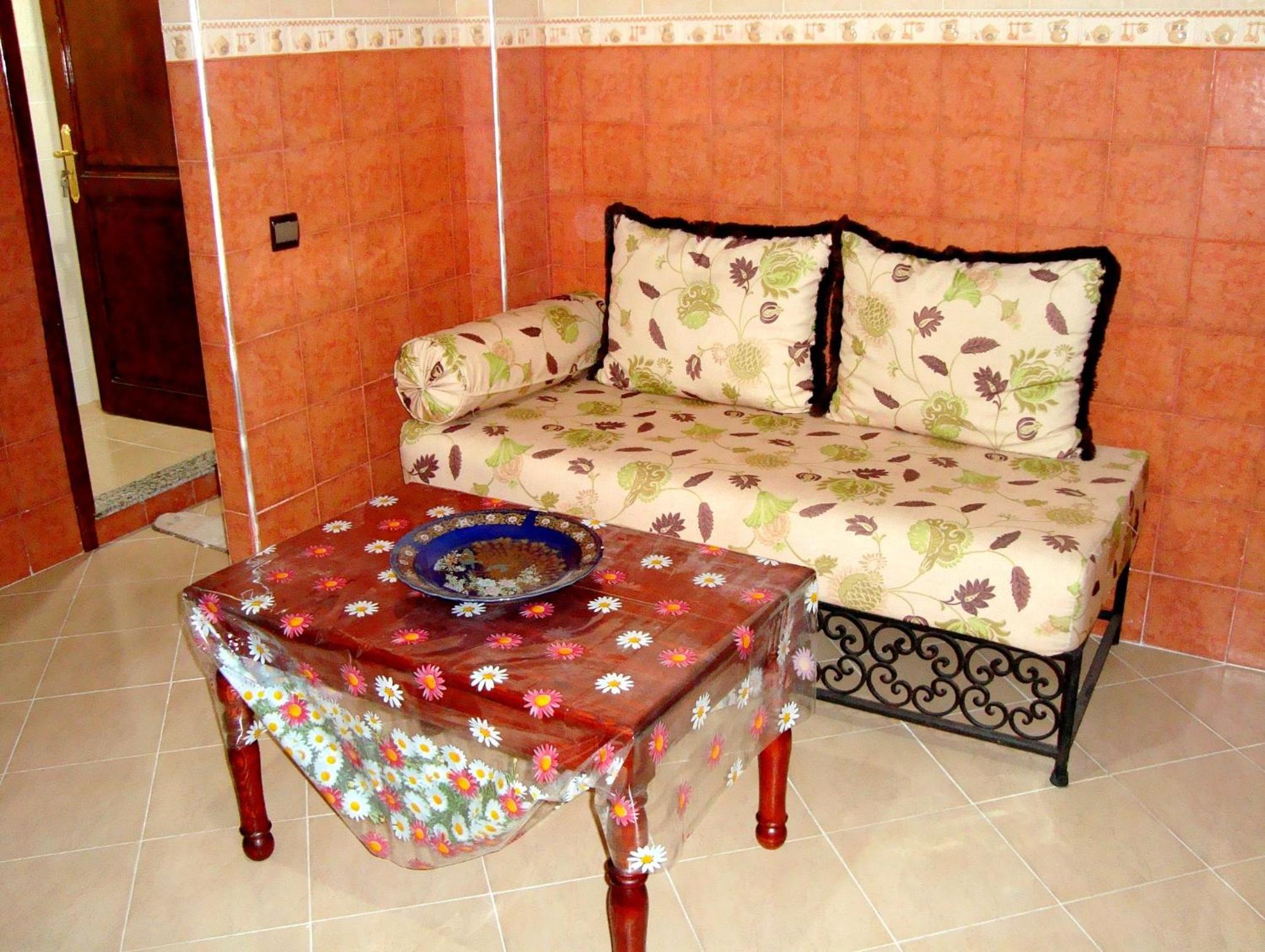 Three-Bedroom Apartment - Photo 2