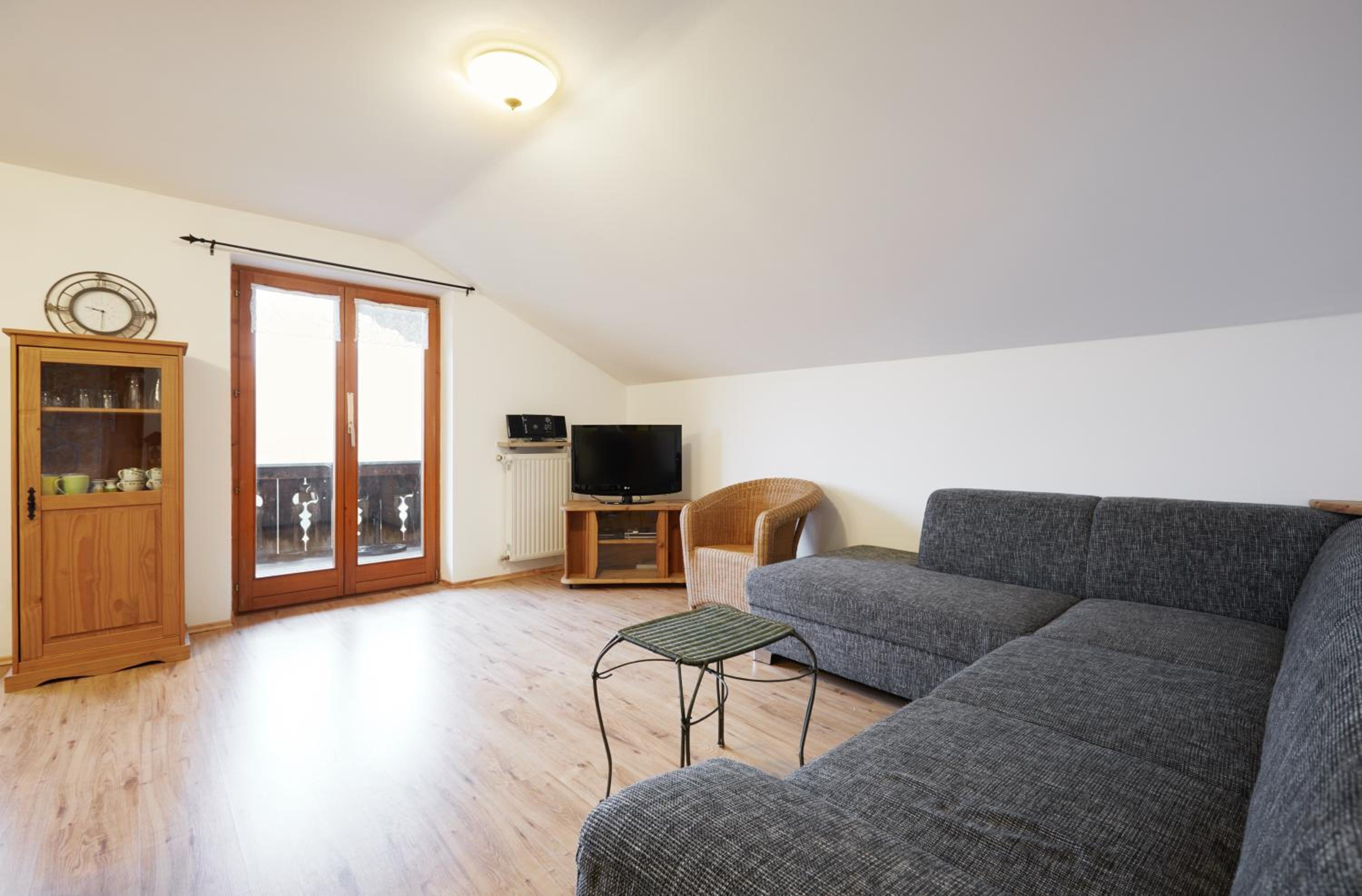 Apartment photo 1