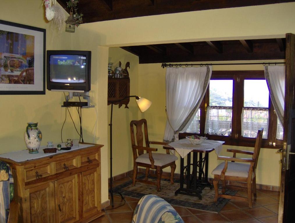 Apartment with Sea View (2 Adults) - Photo 30