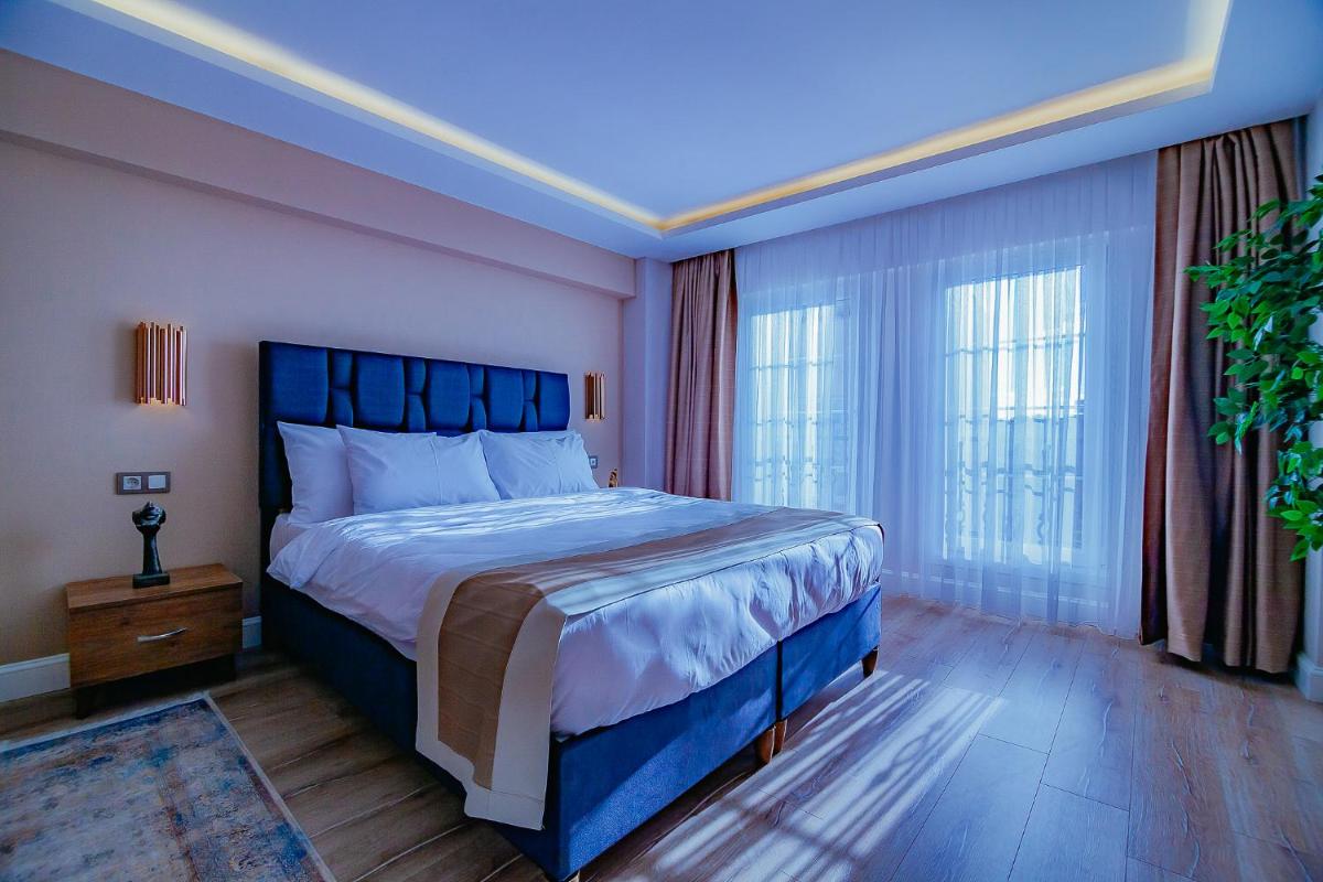 Deluxe King Room photo 3