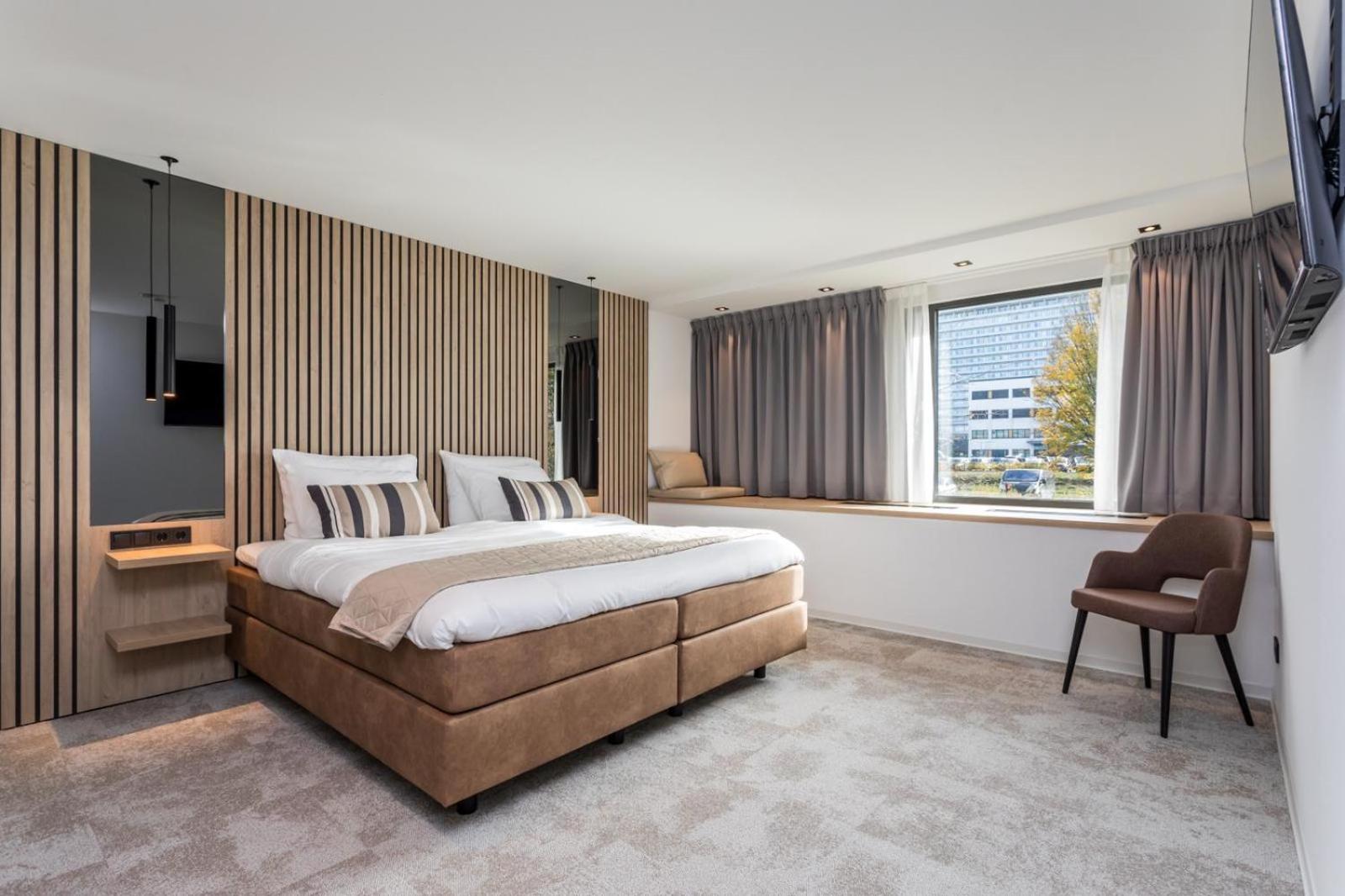 Superior King Suite