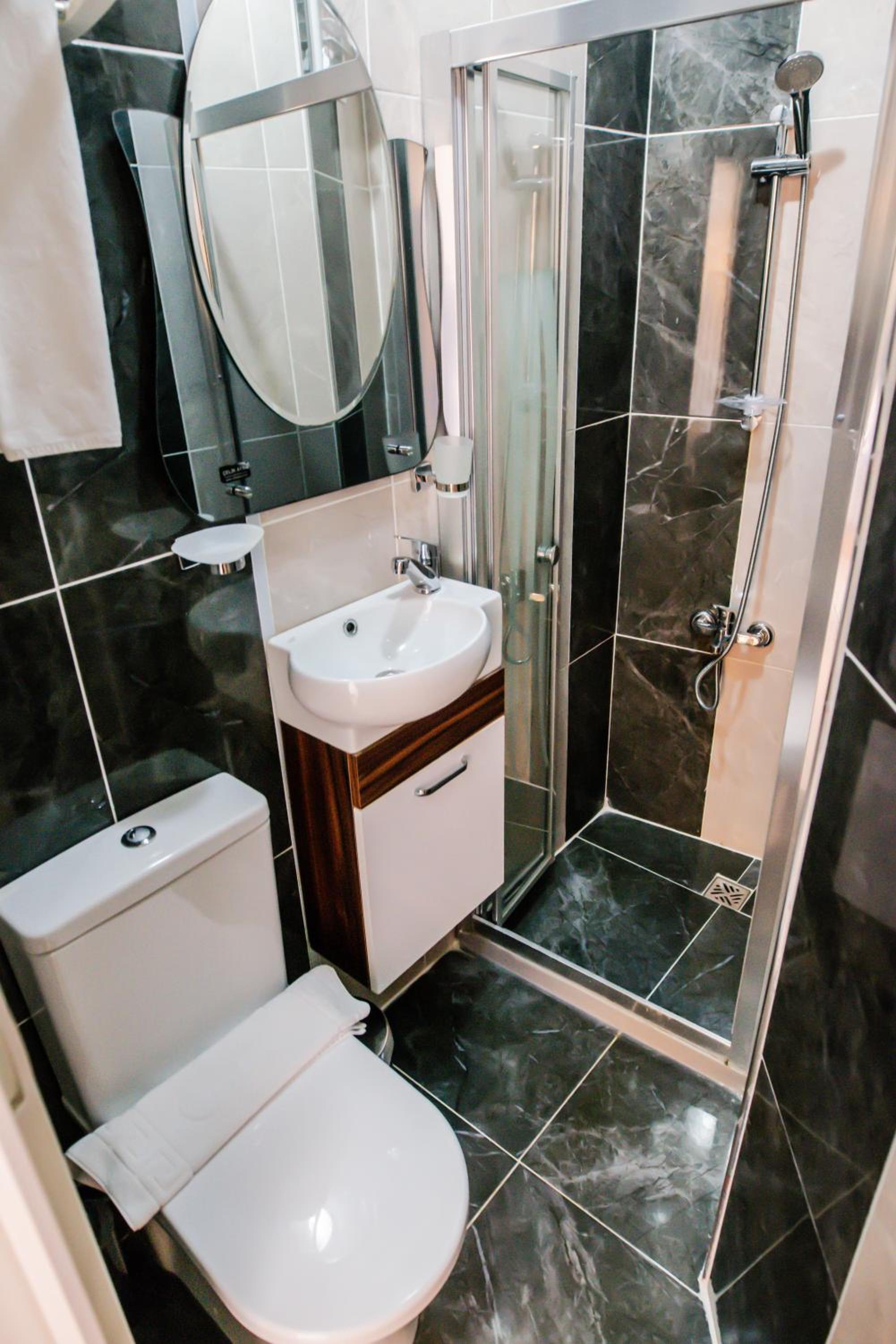 Studio Apartment photo 3
