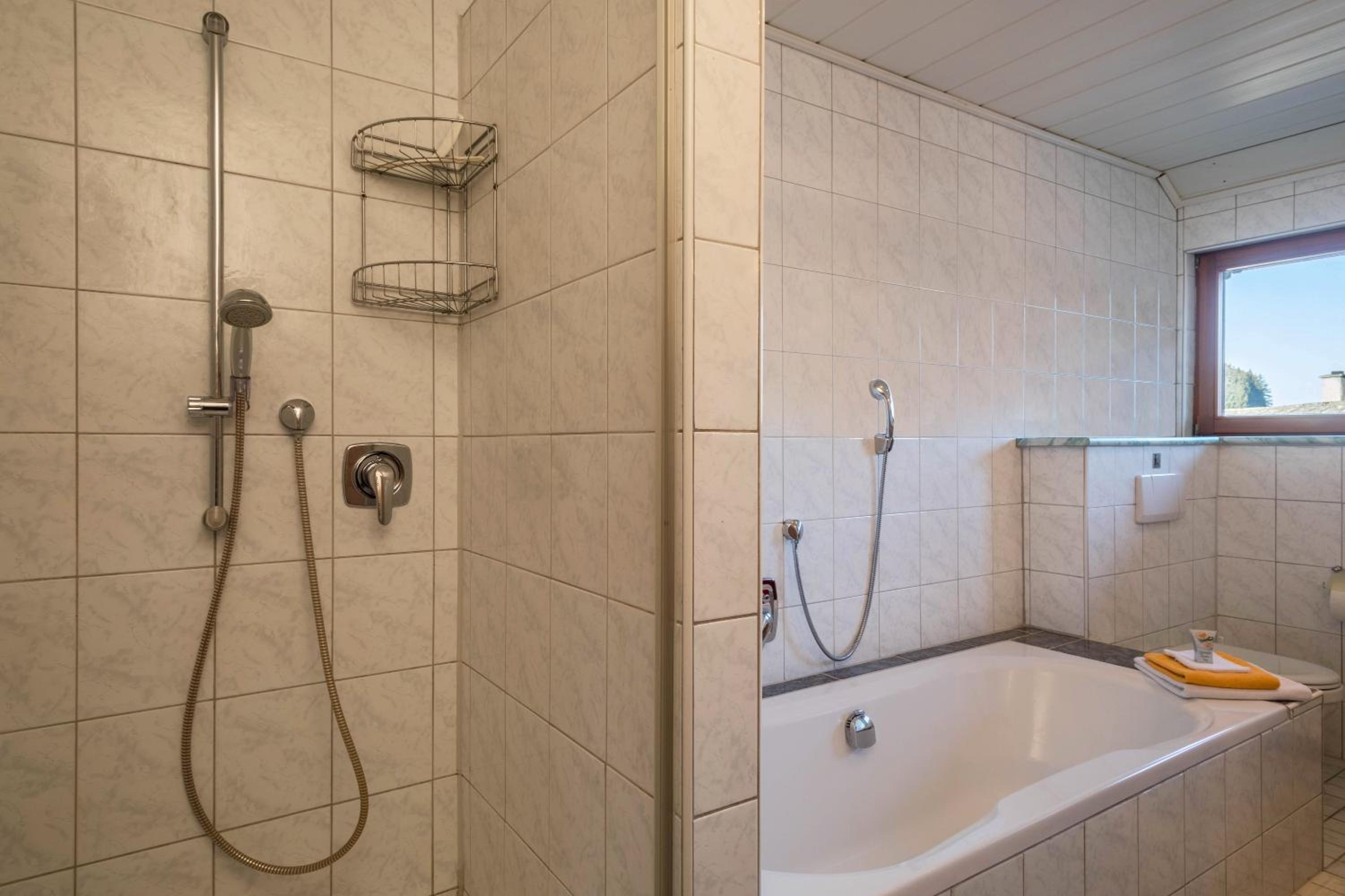 Three-Bedroom Premium Apartment with Balcony photo 3