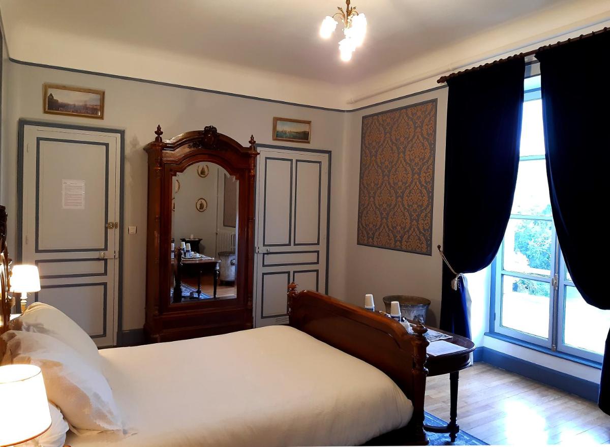 Double Room with Garden View - Photo 2