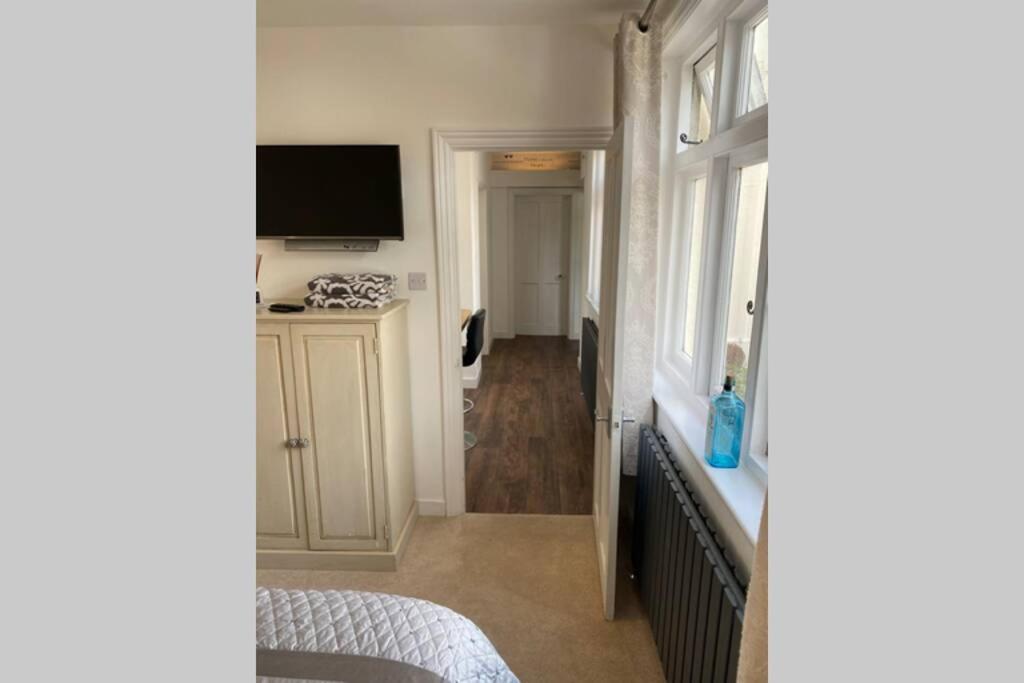 One-Bedroom Apartment - Photo 16