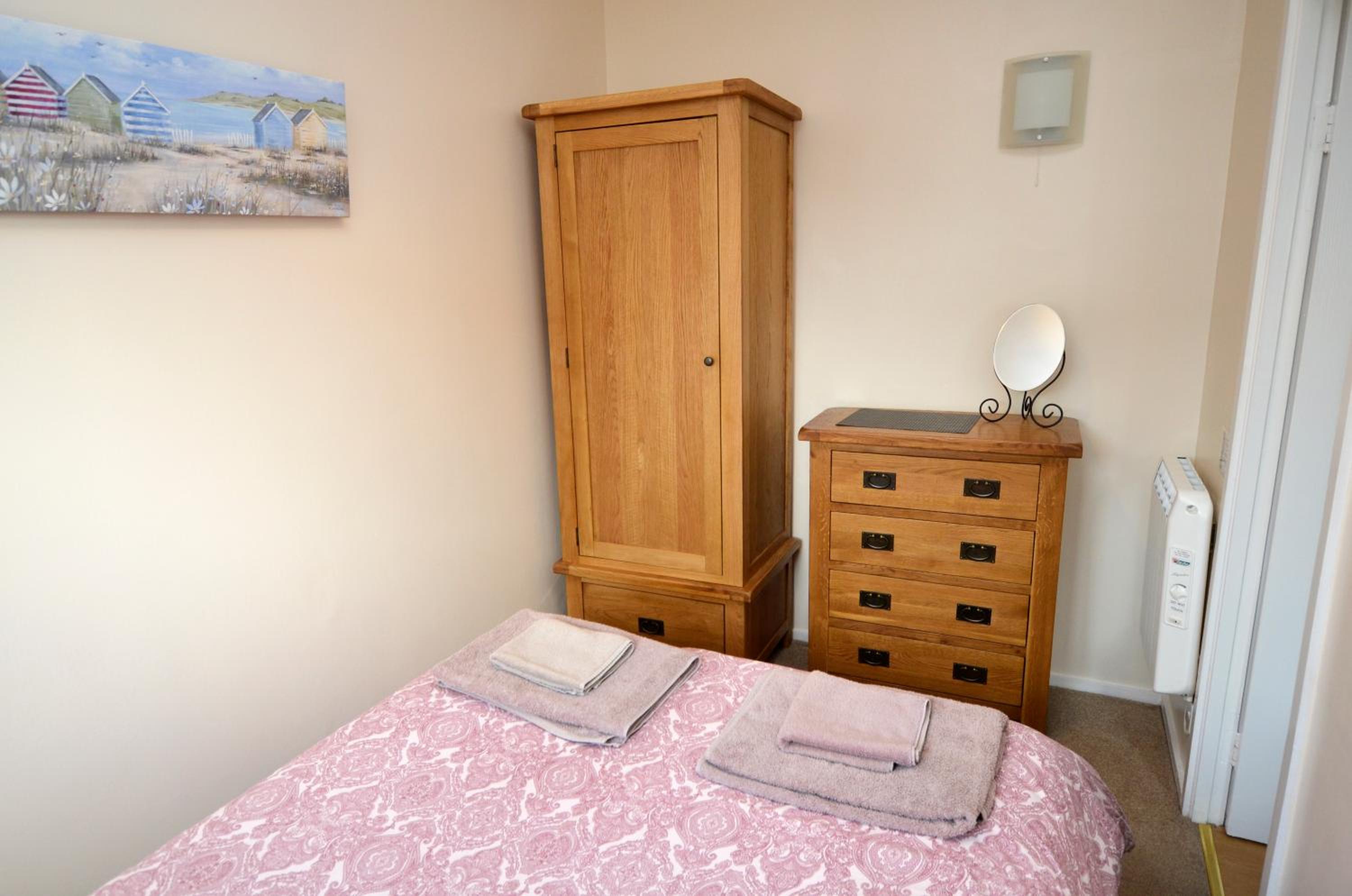 One-Bedroom House photo 1