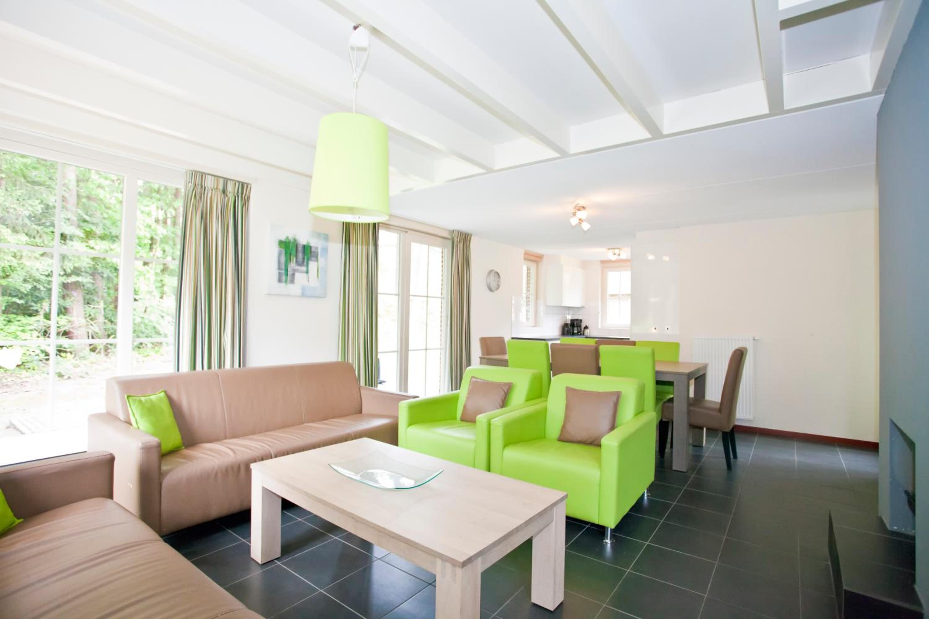 Villa 10 photo 1