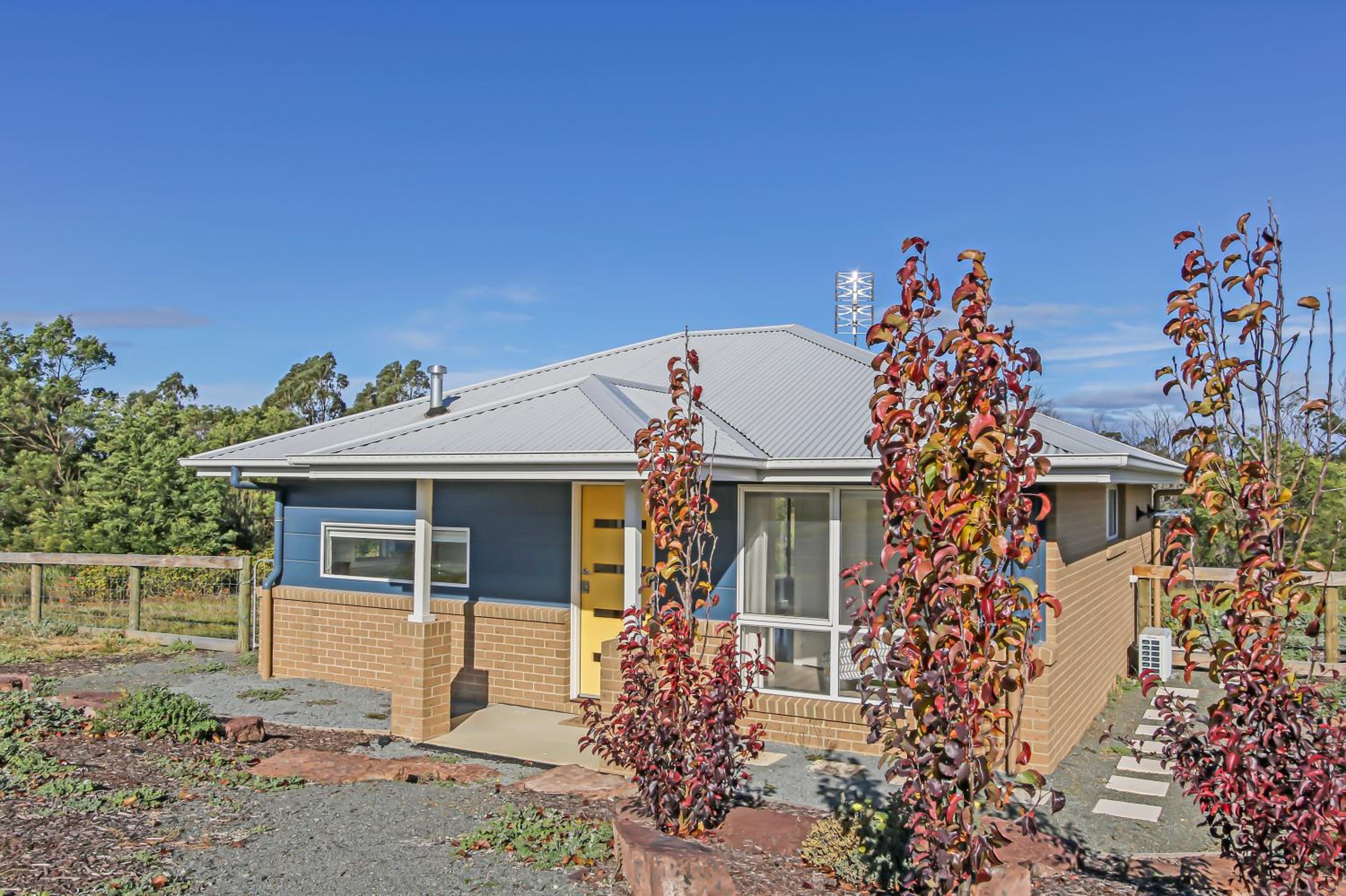 Two-Bedroom House photo 2