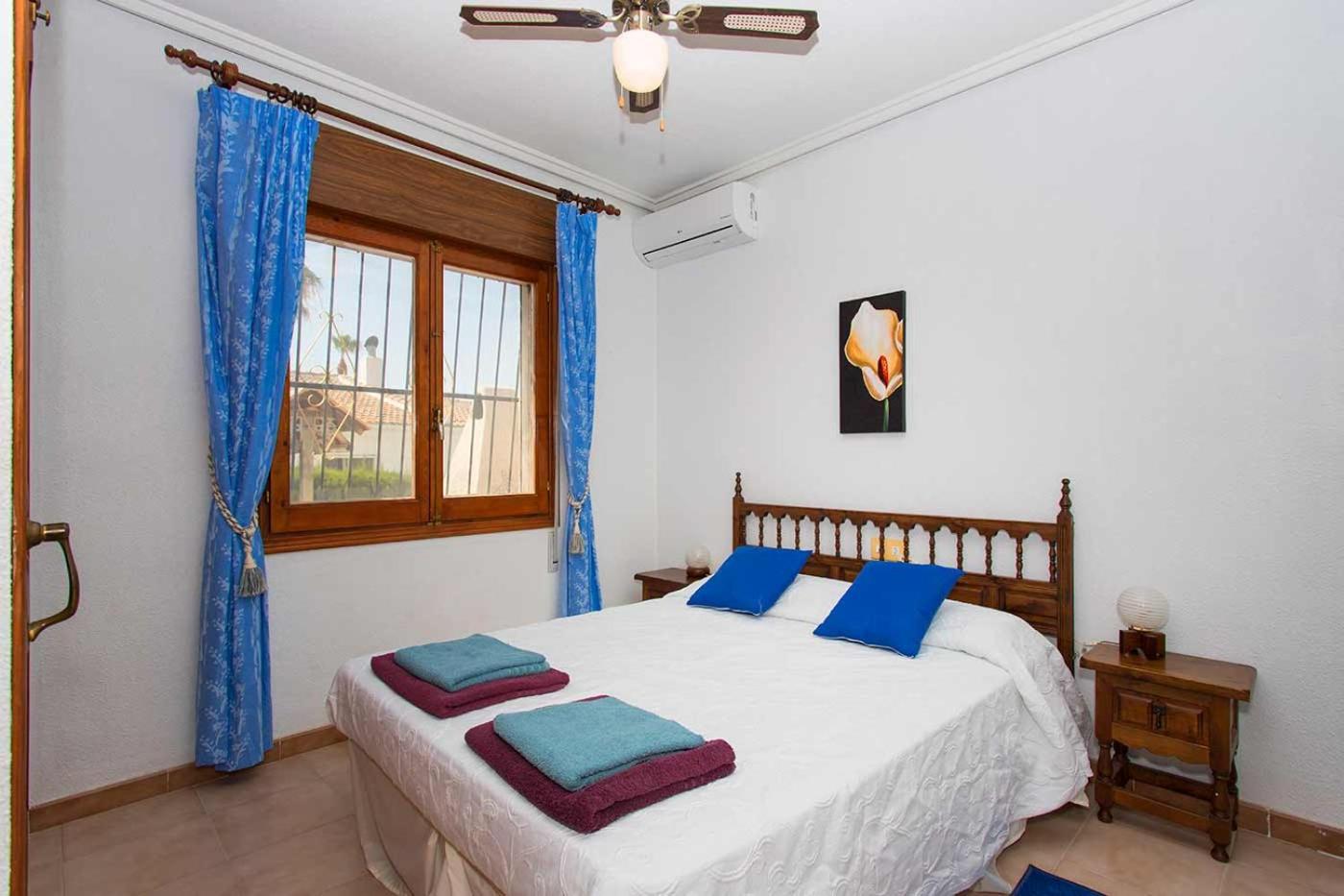 Villa de Tres Habitaciones