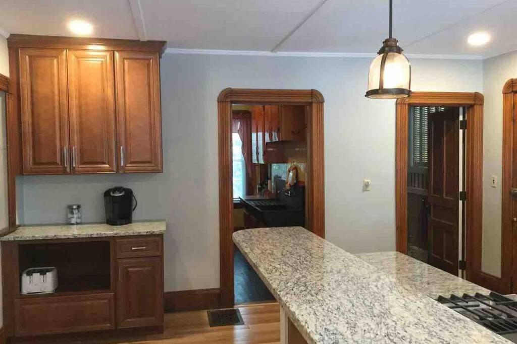 Four-Bedroom House - Photo 12