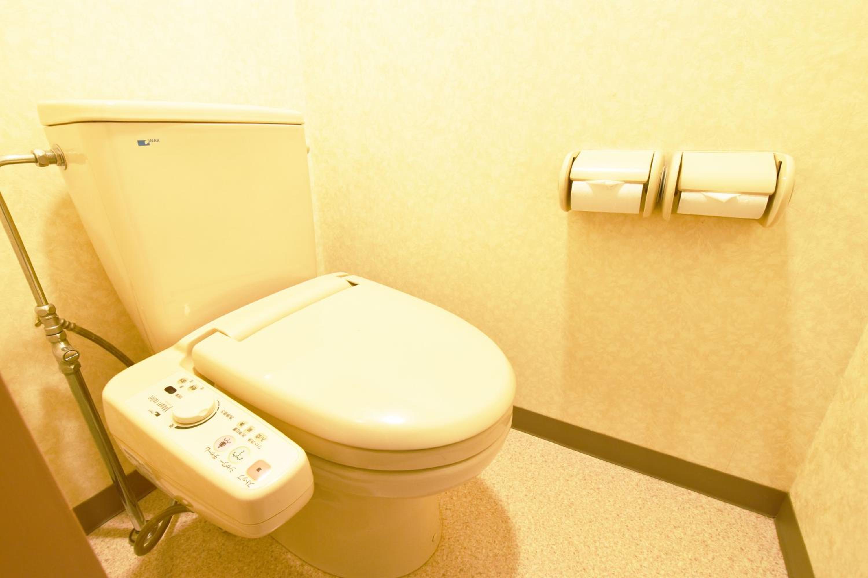 Economy Triple Room with Shared Bathroom photo 2