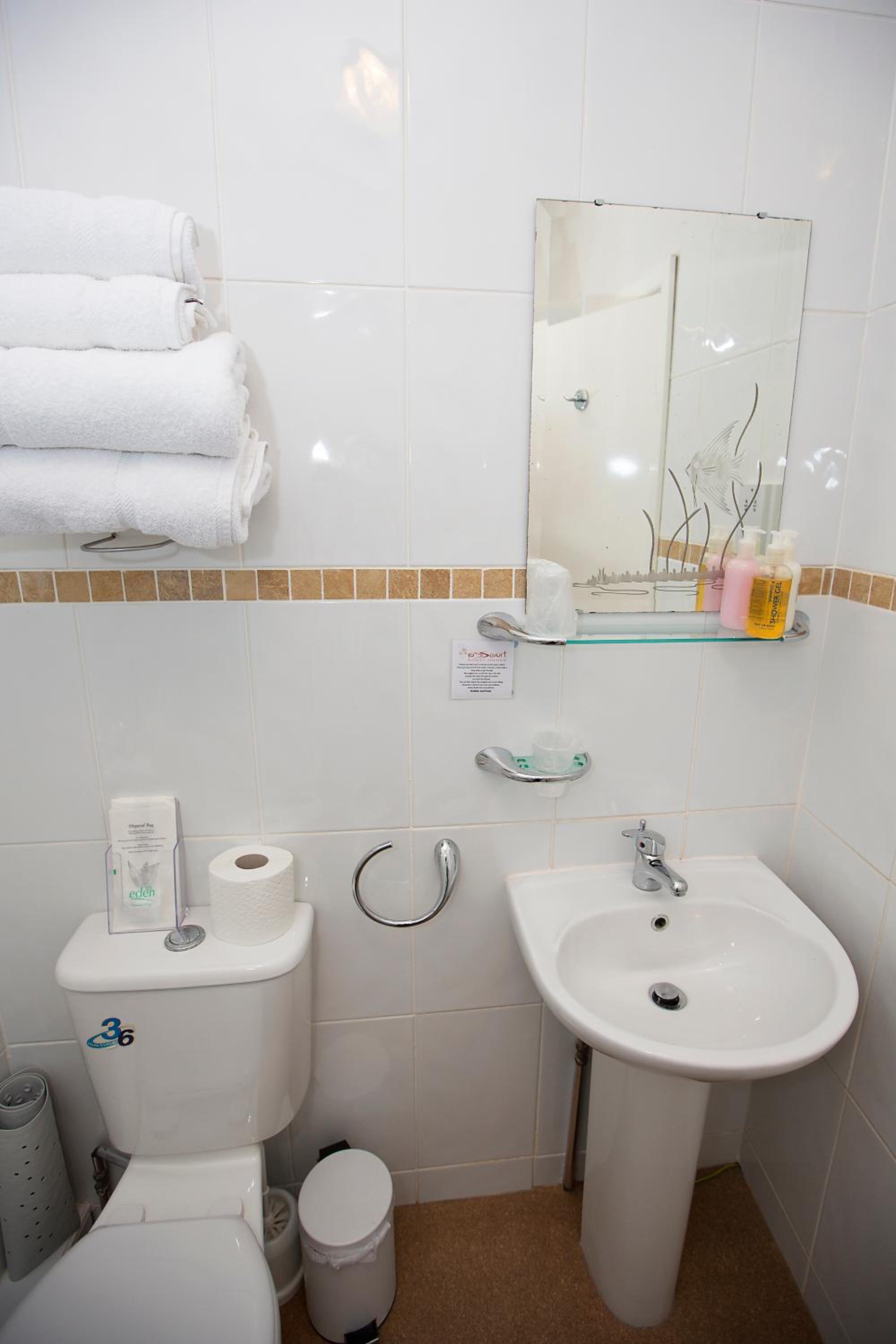 Super King Room - Photo 6