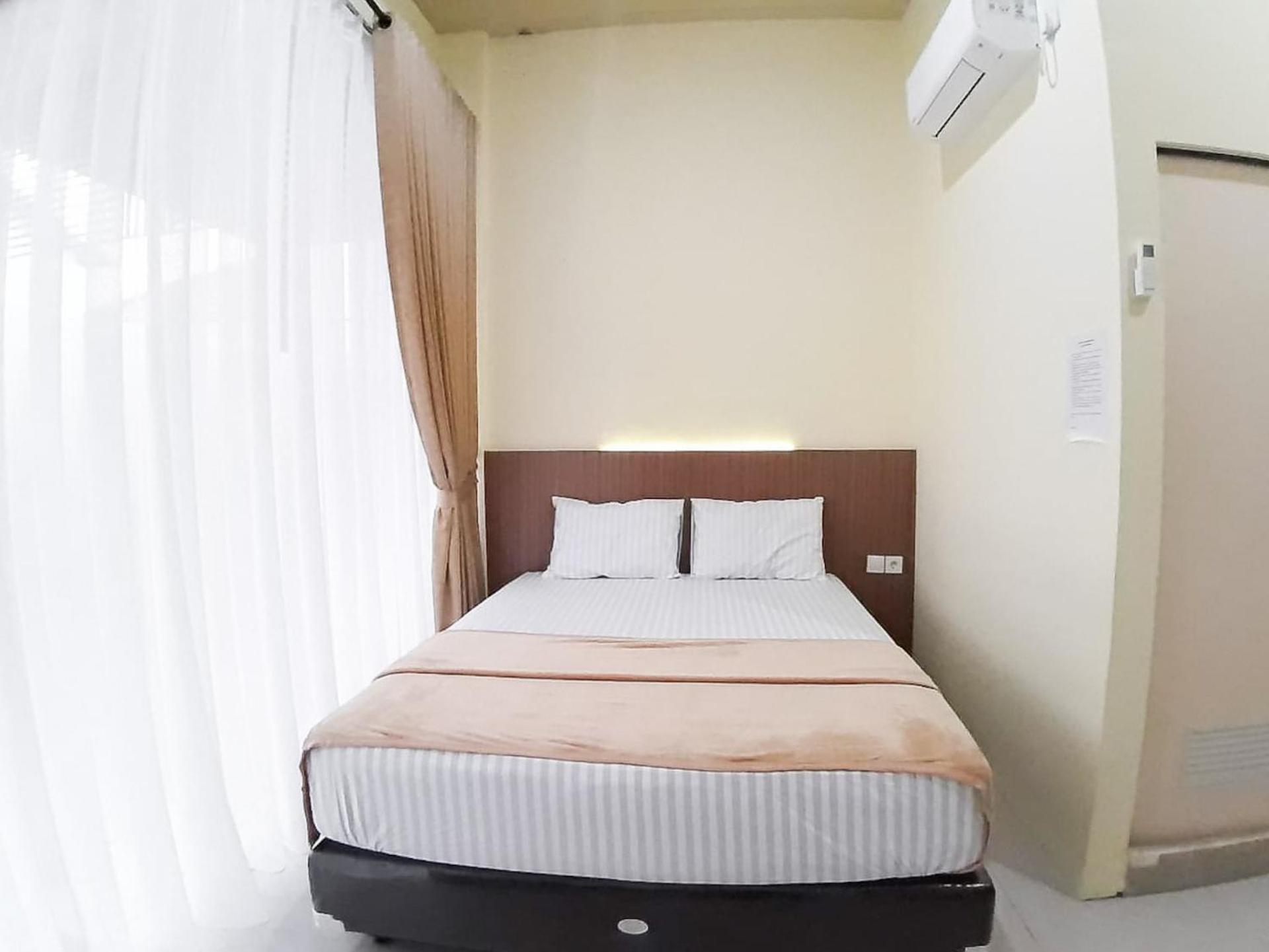 Deluxe Room - Photo 2