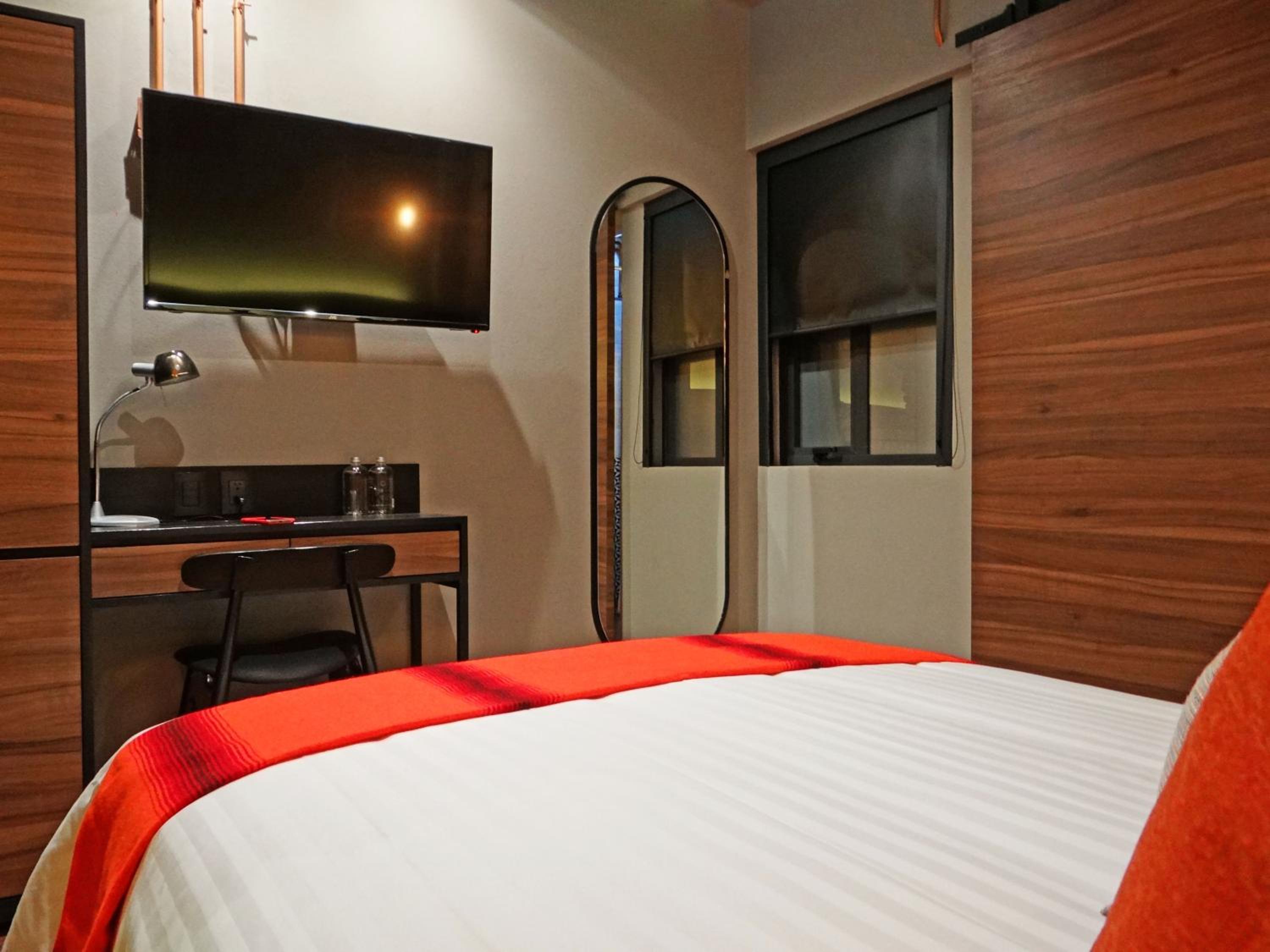 Suite - Photo 4