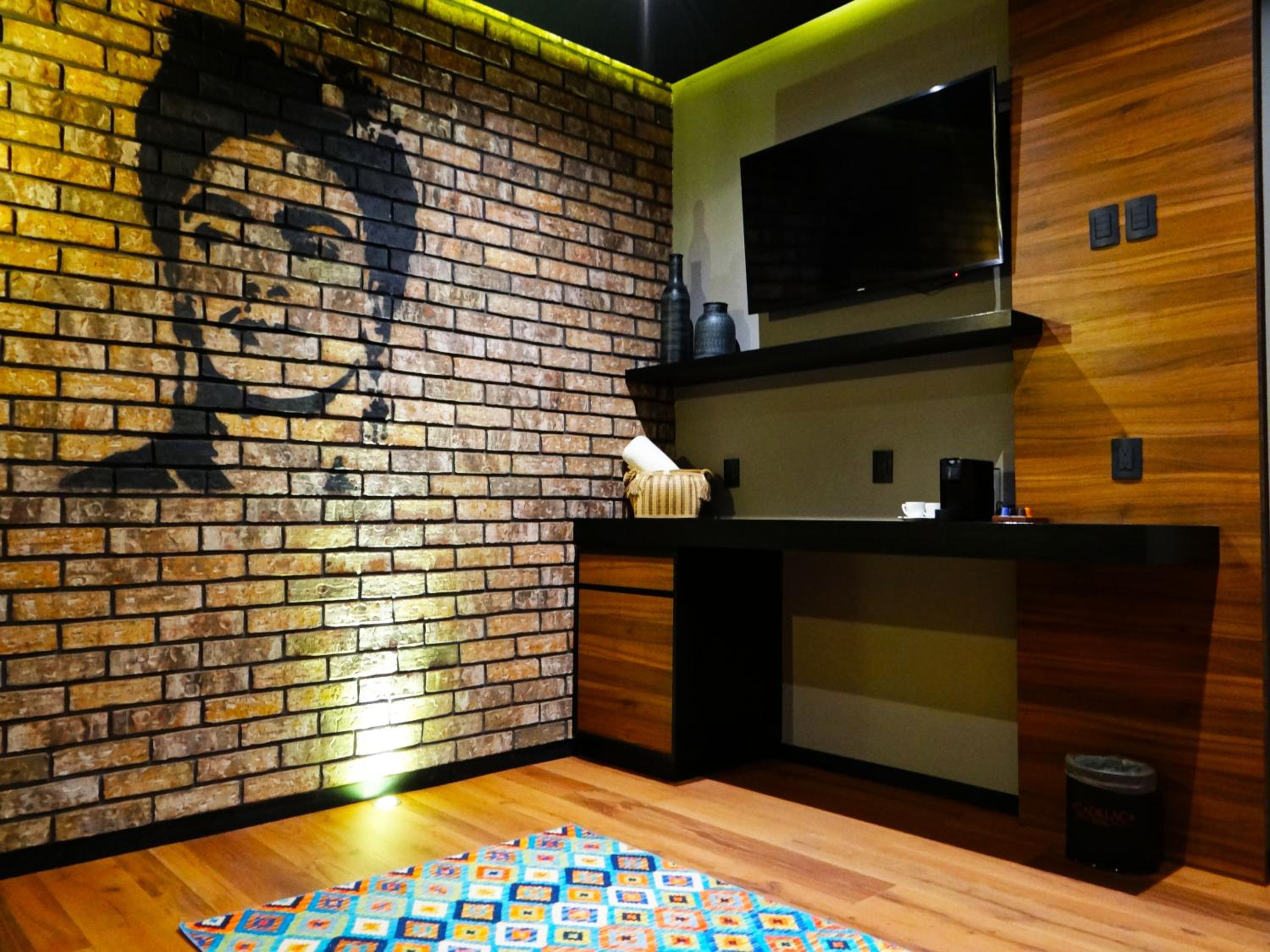 Queen Room - Photo 2