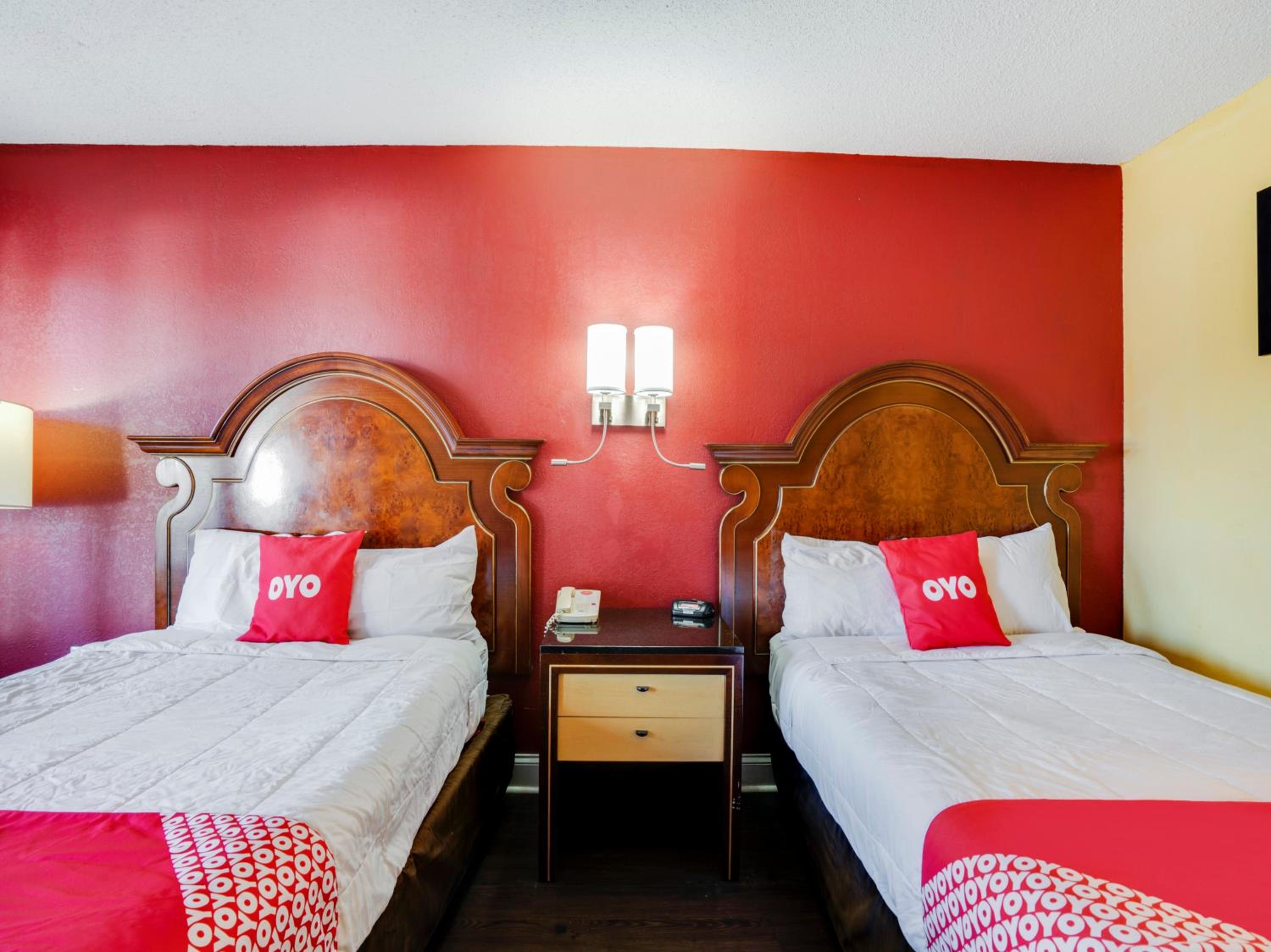 2 Full Bed Accessible - Photo 6