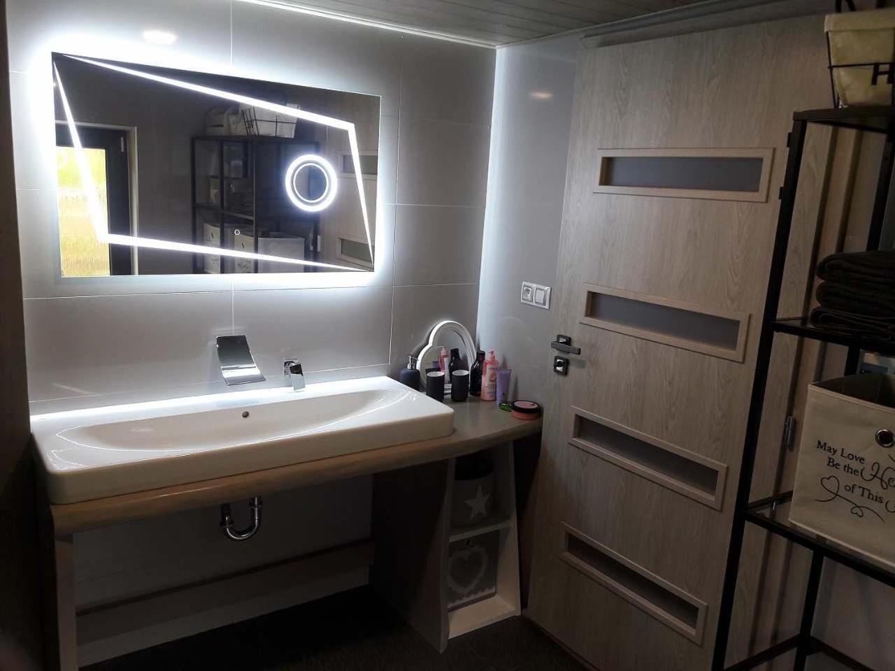 One-Bedroom Chalet - Photo 27