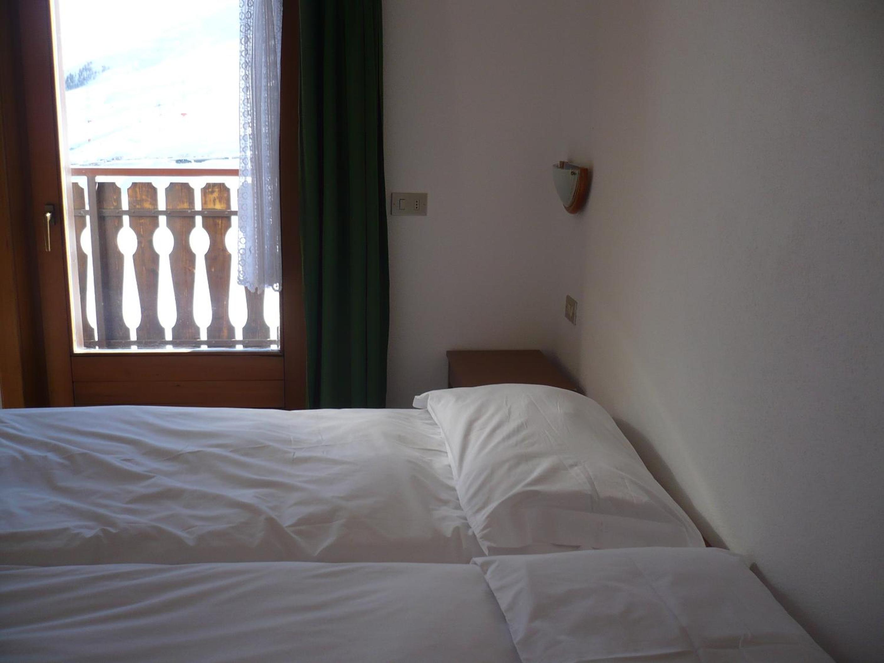 One-Bedroom Apartment (4 Adults)