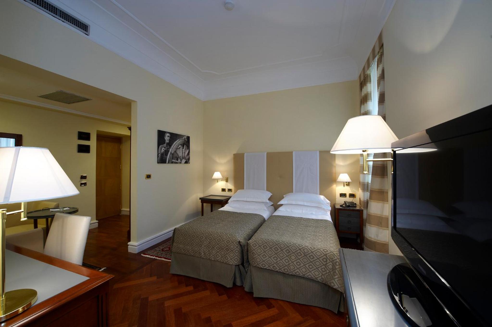 Executive Double or Twin Room - Photo 4