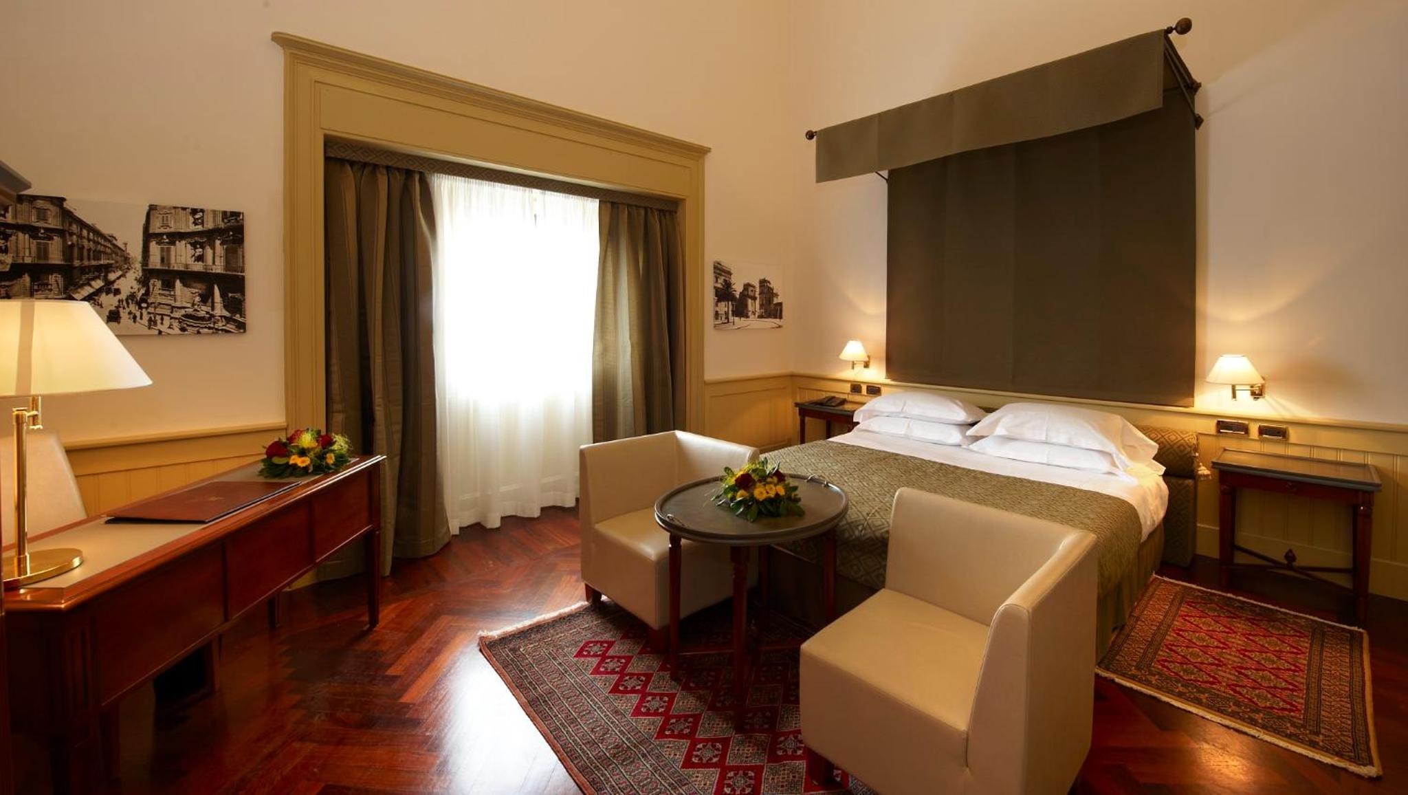 Deluxe Double Room - Photo 1