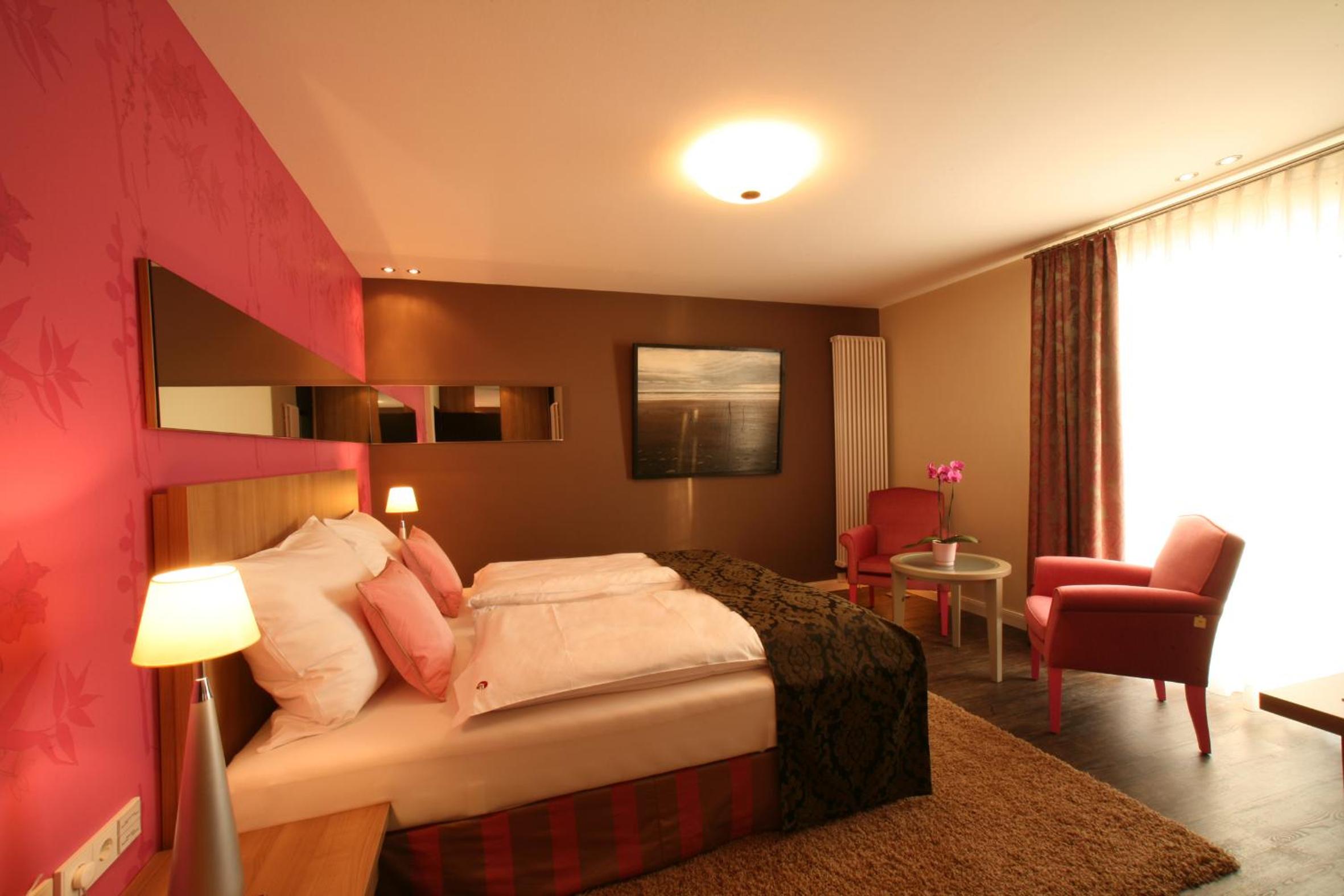 Double Room with Balcony - Photo 5