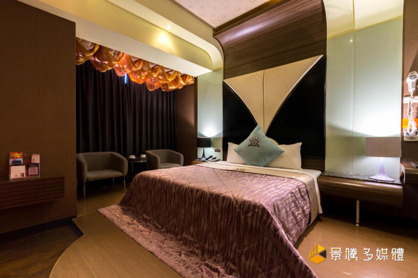Budget Double Room - Photo 1