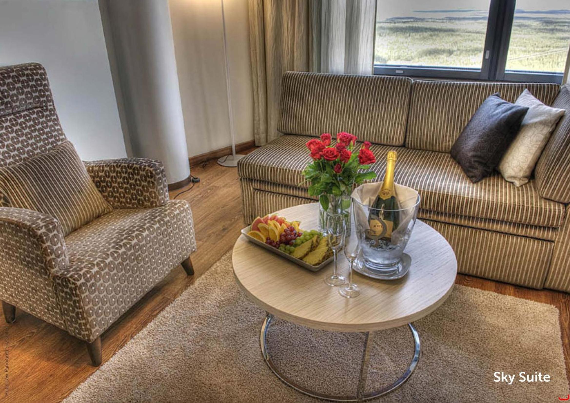 Sky Suite - Photo 3