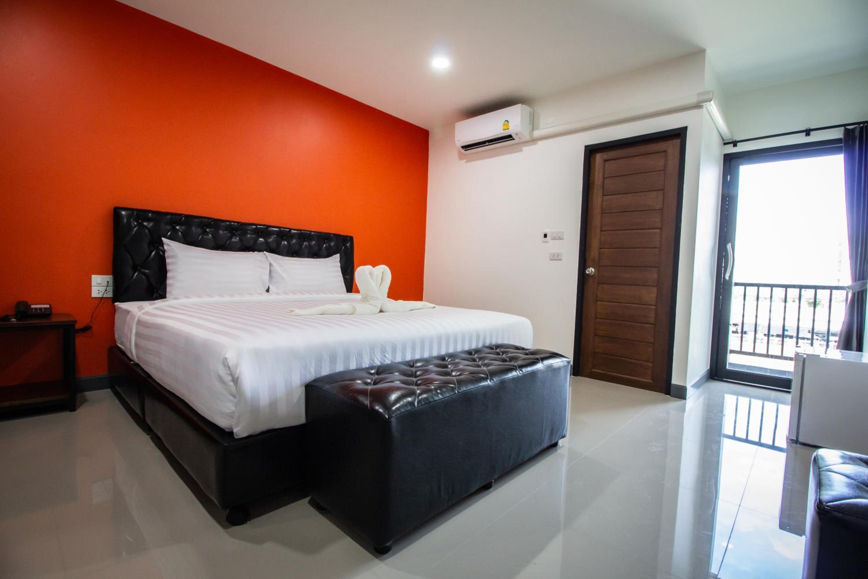 Queen Suite With Spa Bath