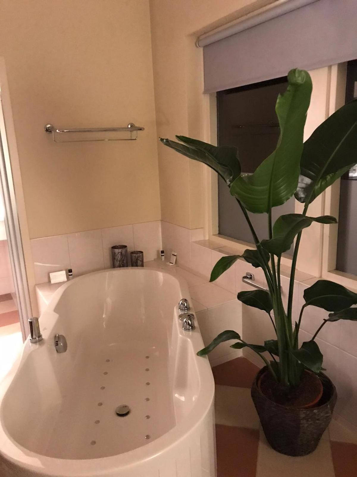  Luxe double room with bathtub - Photo 3