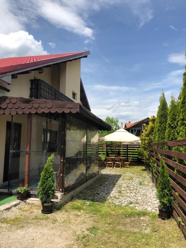 Three-Bedroom Villa photo 1