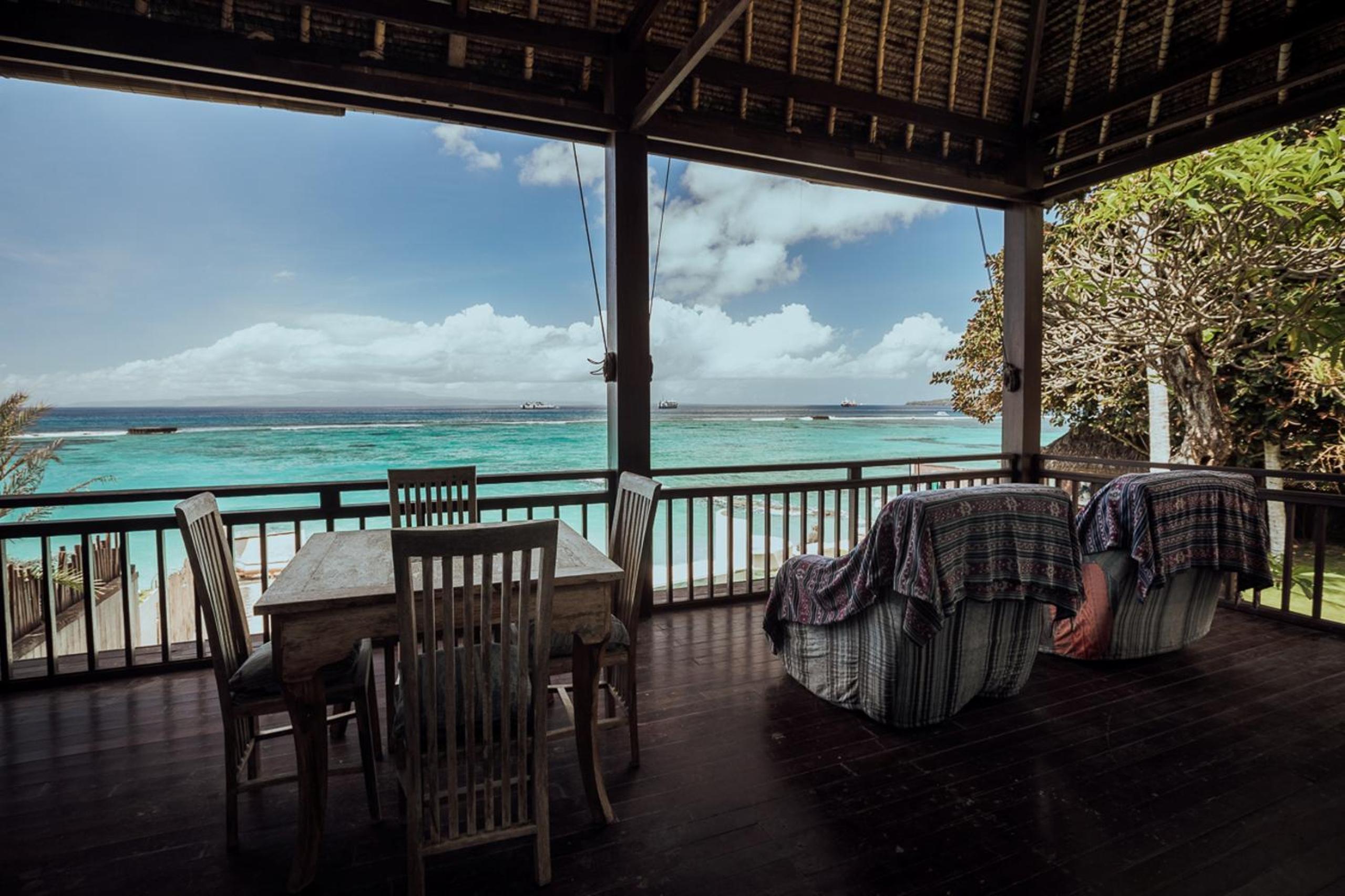 Superior Room with Front Ocean View - Photo 13