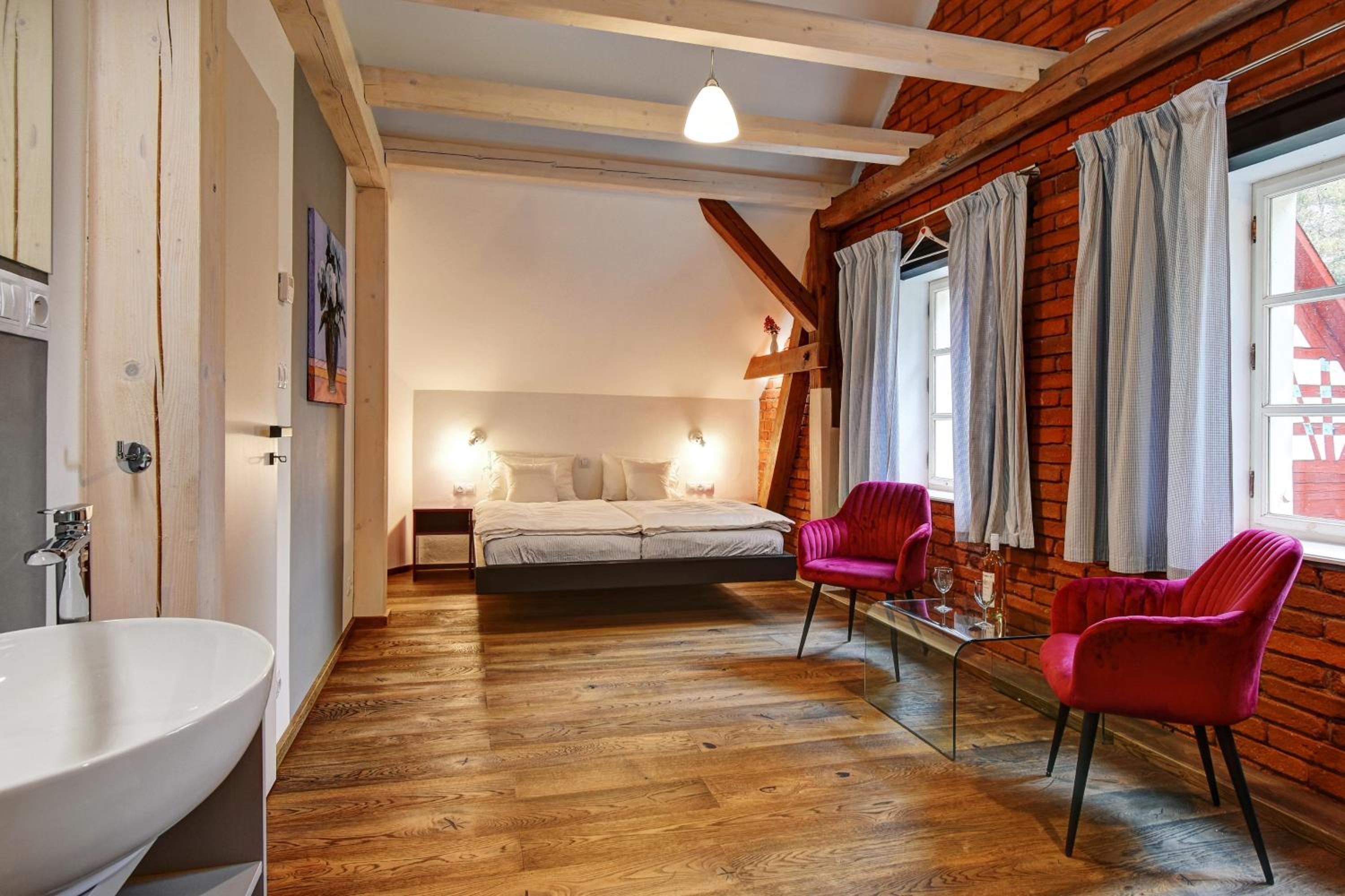 Deluxe Double Room with Bath photo 1