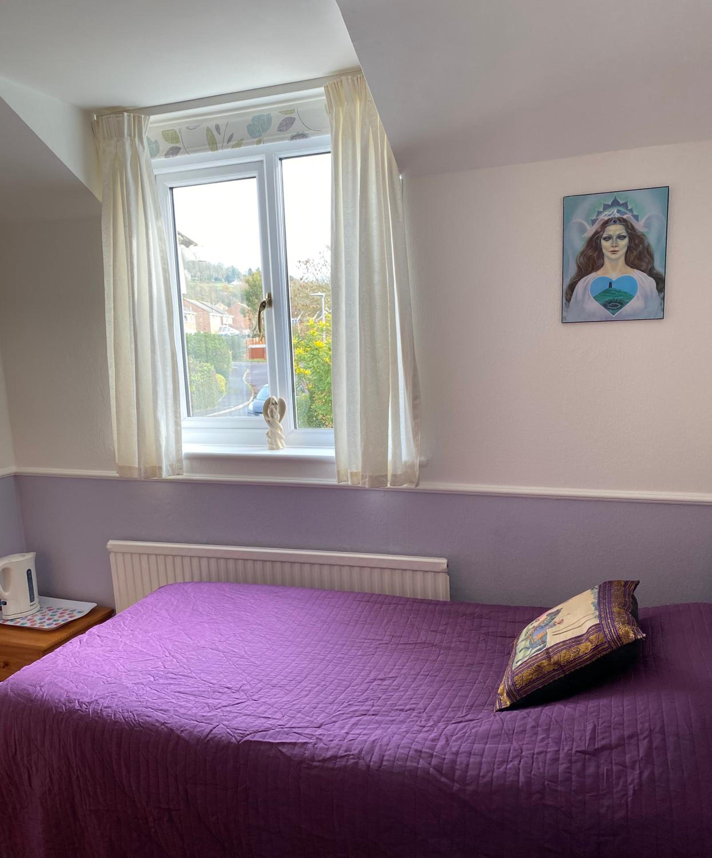 Single Room with Shared Bathroom
