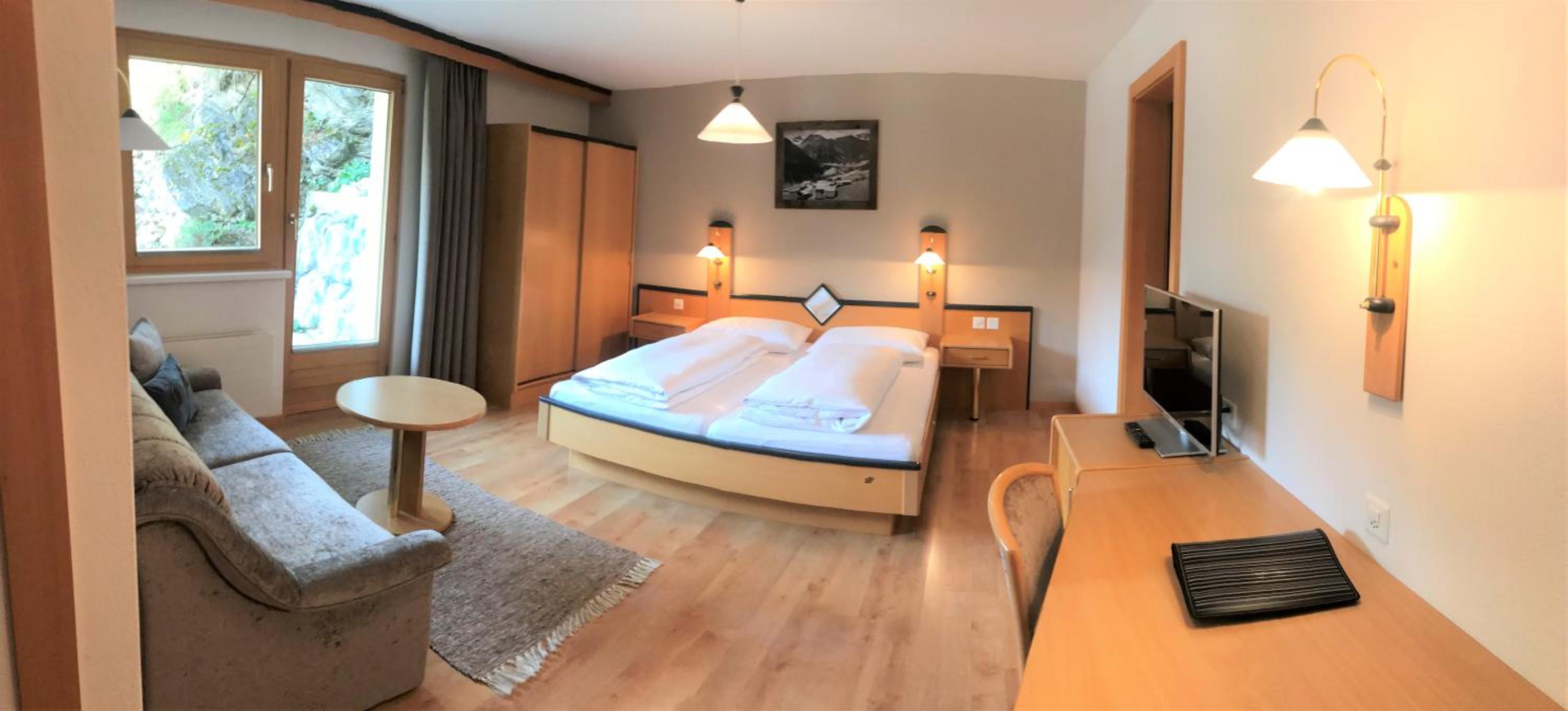 Double Room - Photo 2