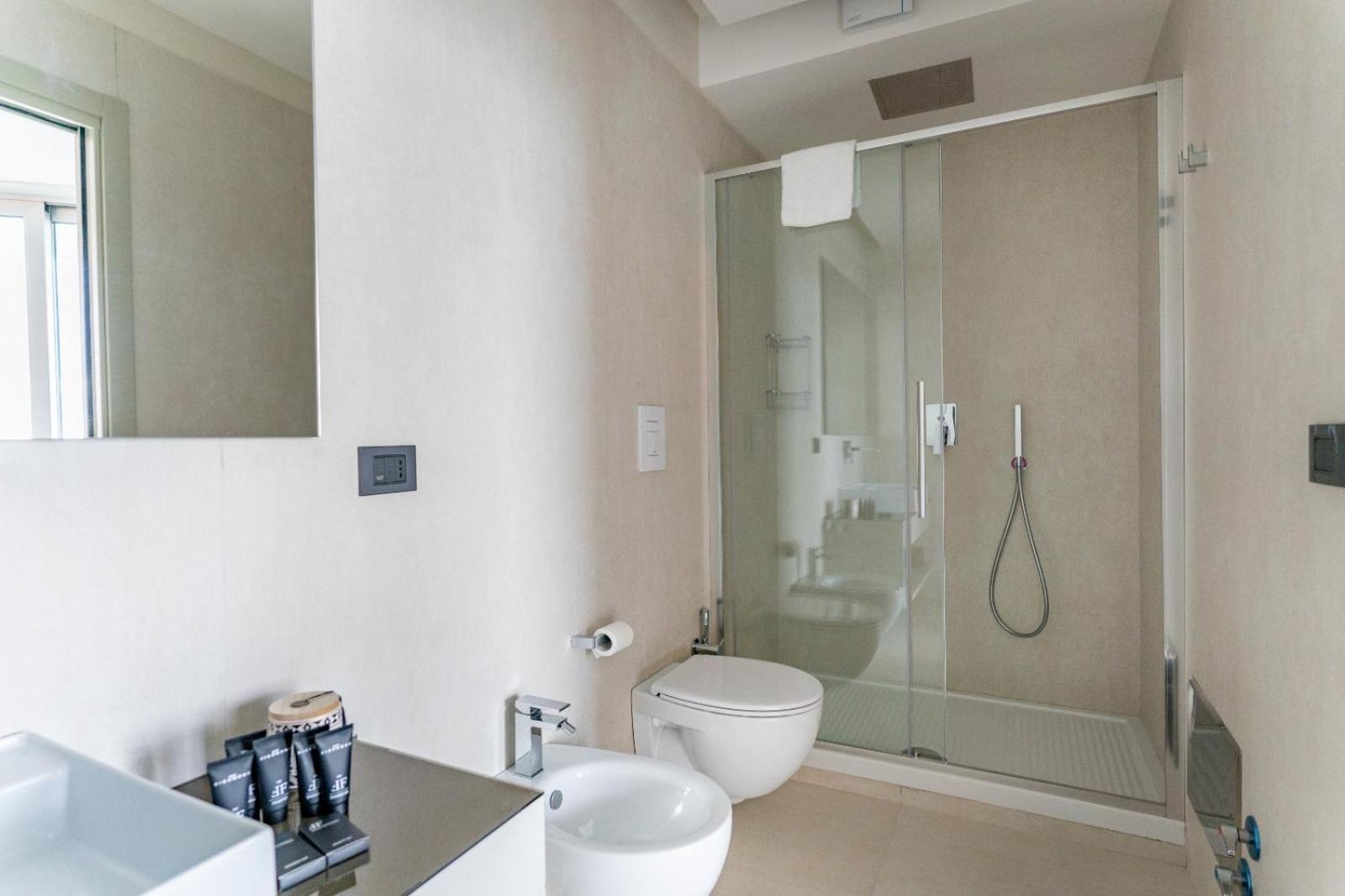 King Suite with Sea View - Photo 7