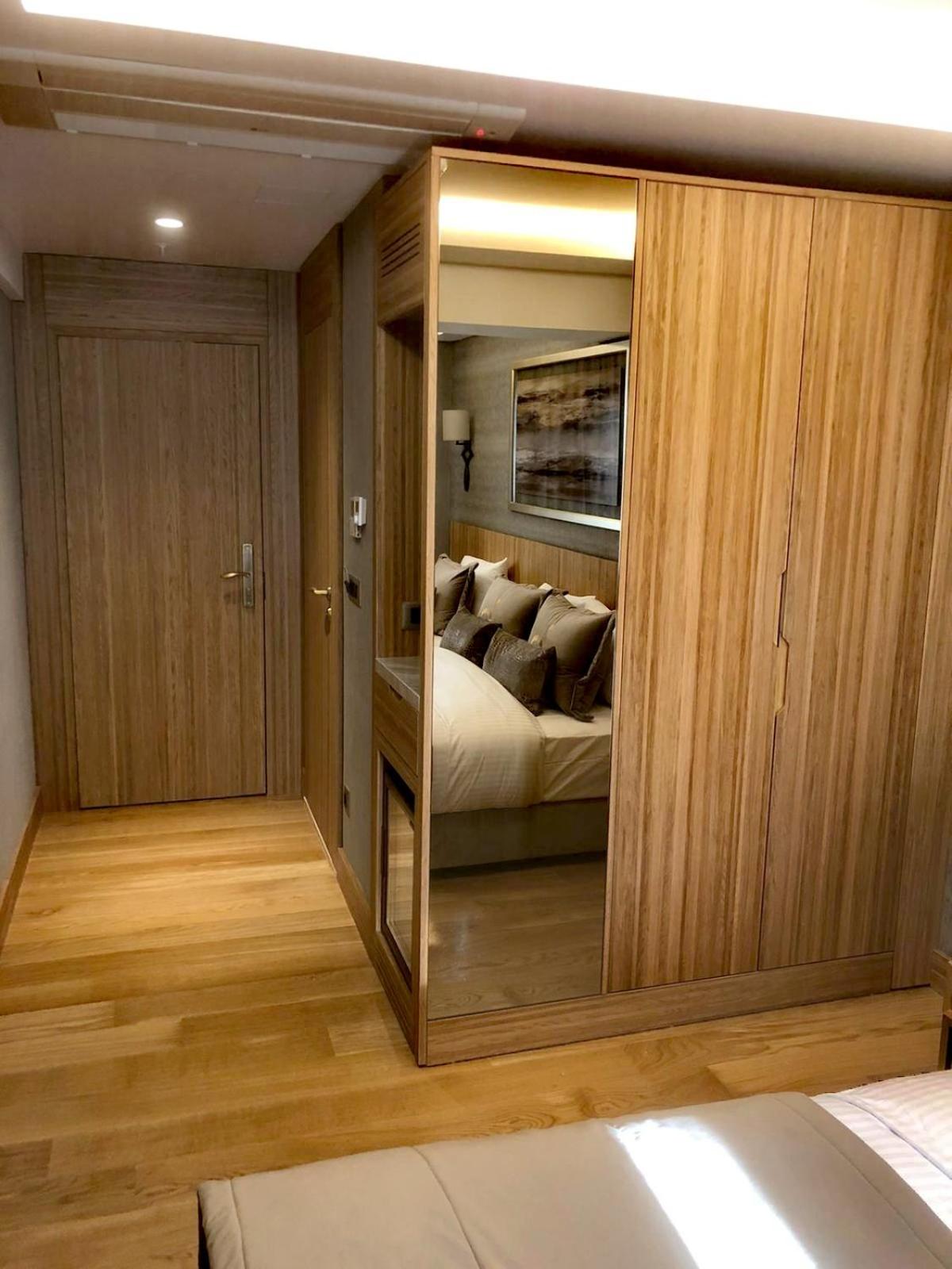 Available room