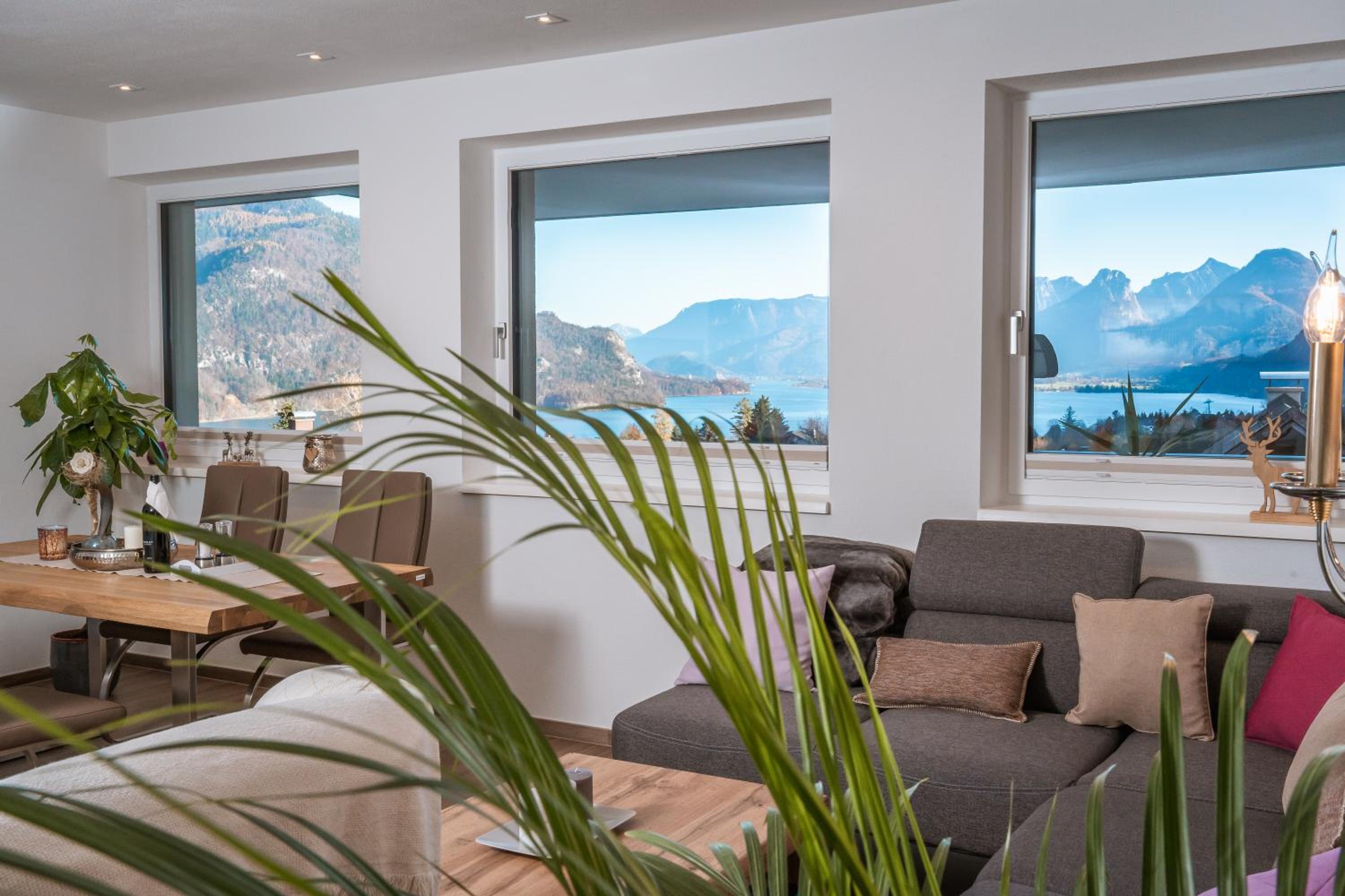 Apartment with Lake View - Photo 12