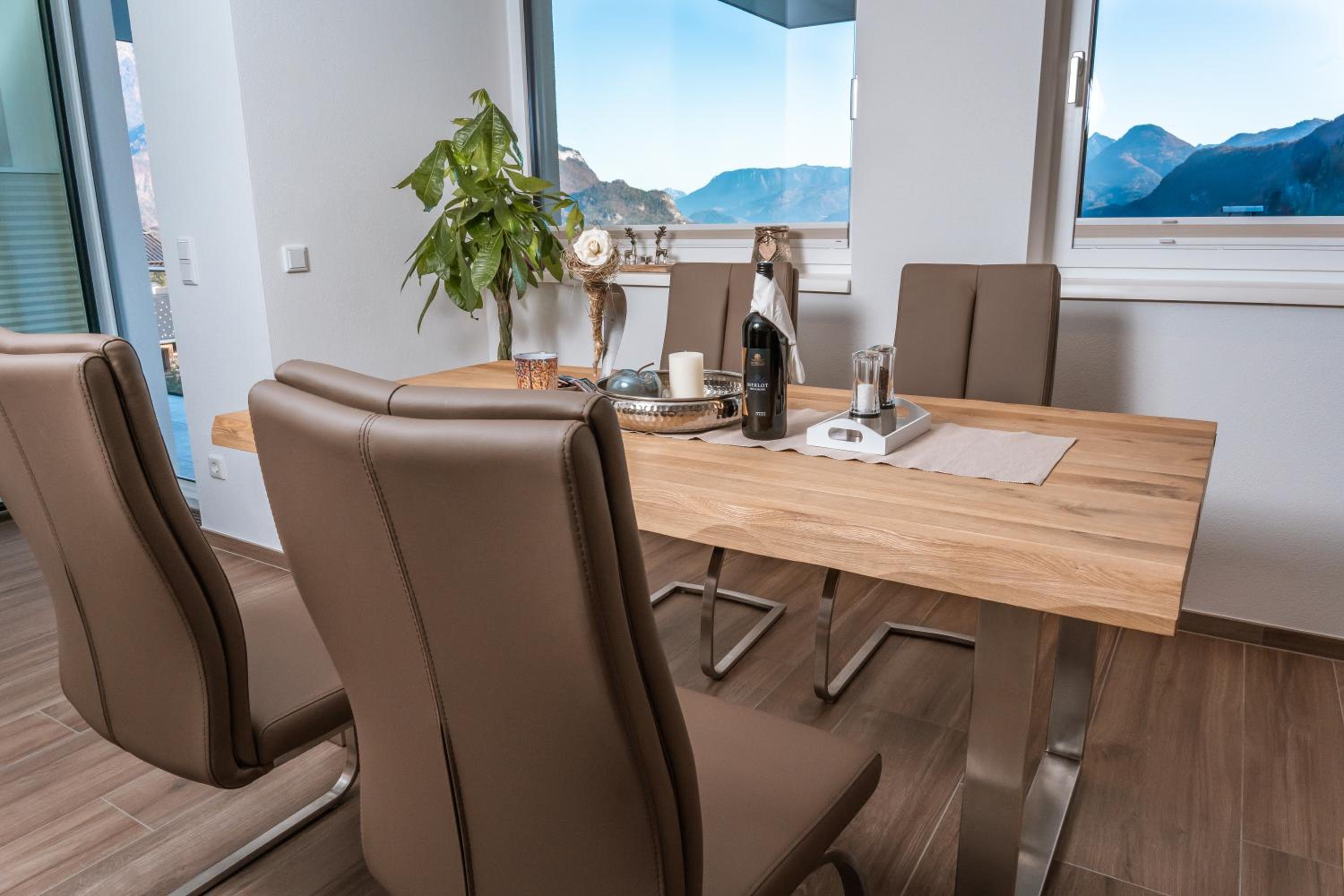 Apartment with Lake View - Photo 25
