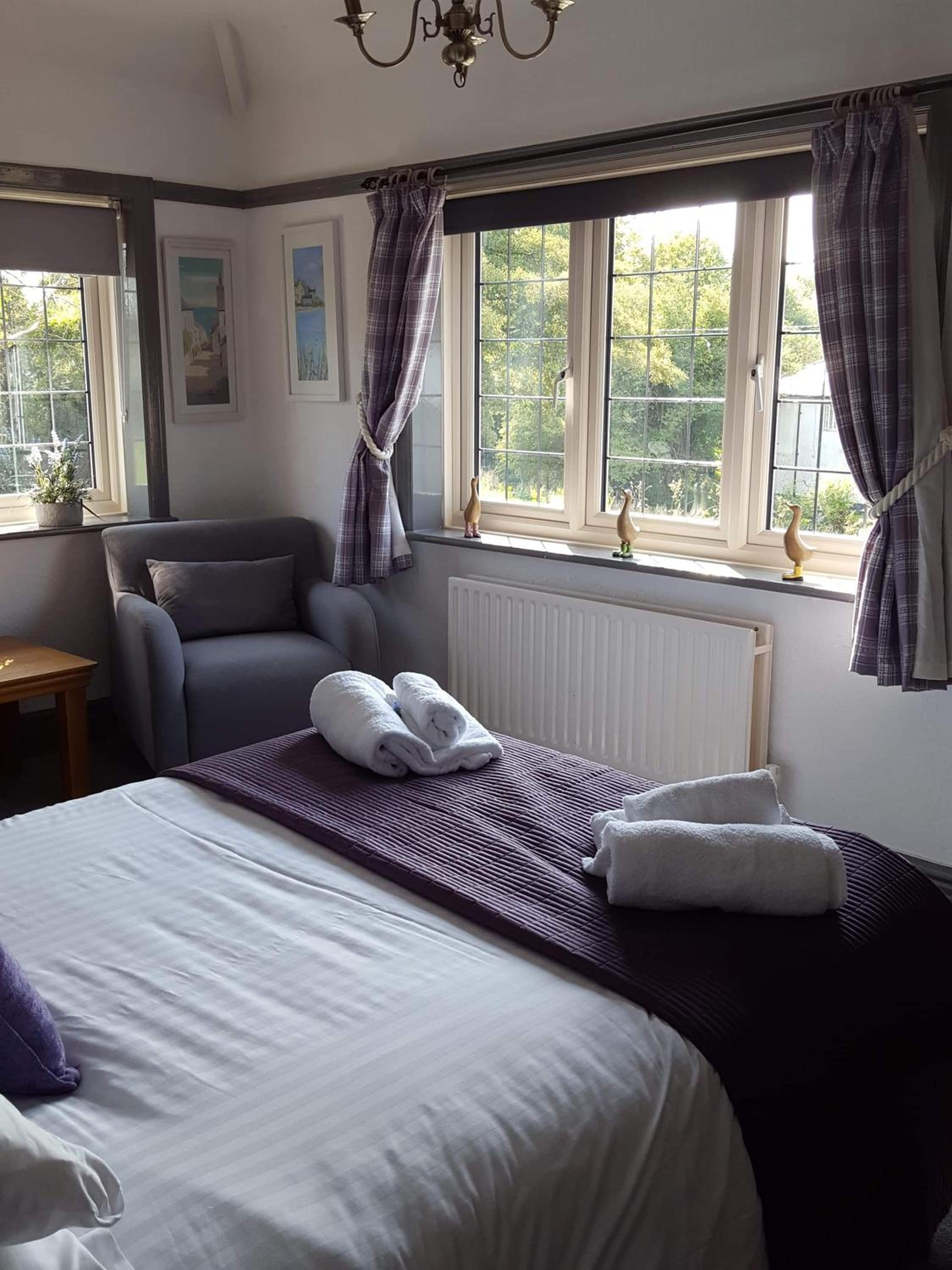 Double Room with Private Bathroom - Photo 5