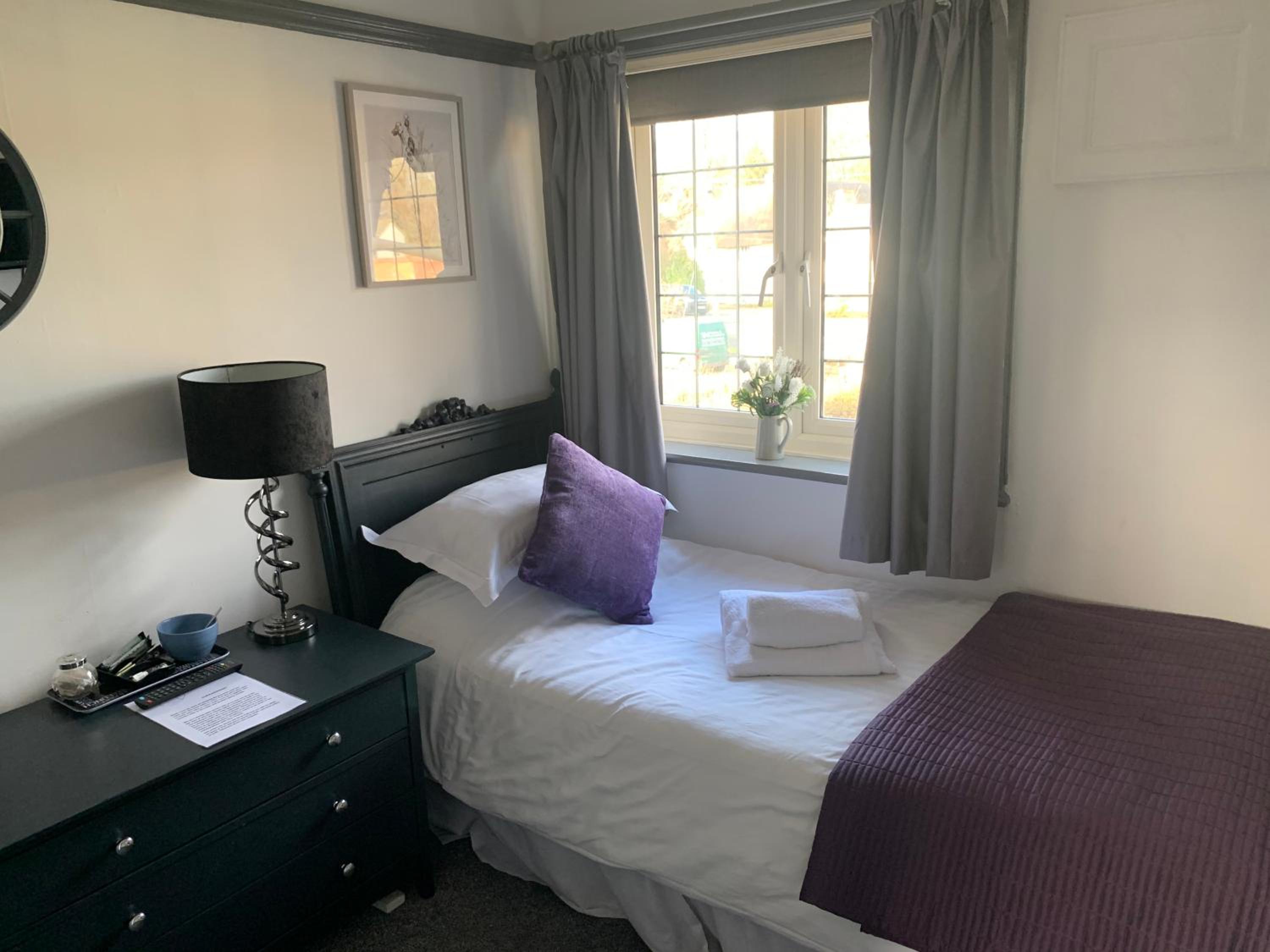 Single Room with Shower