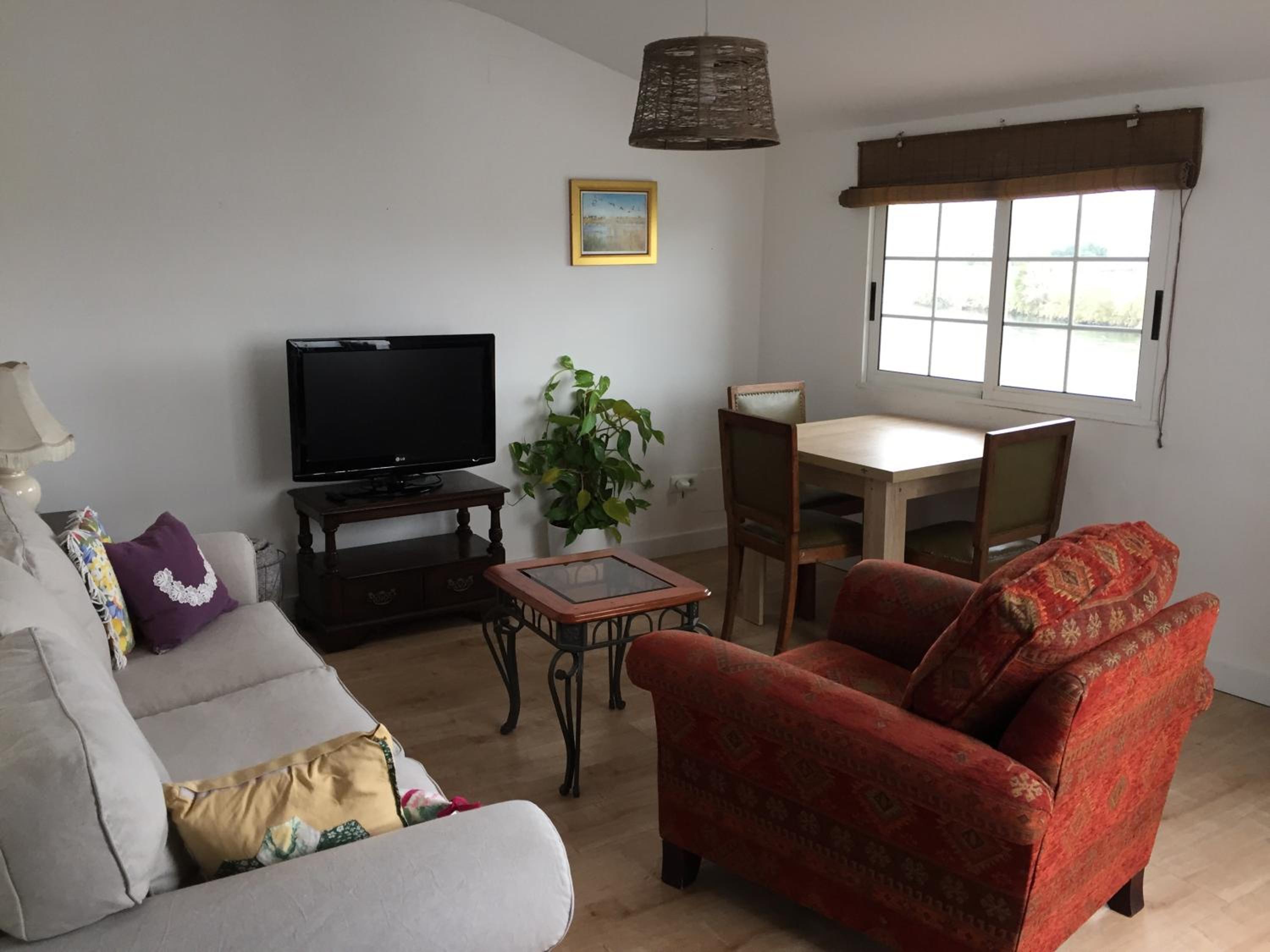 Apartamento de Dos Habitaciones con Terraza