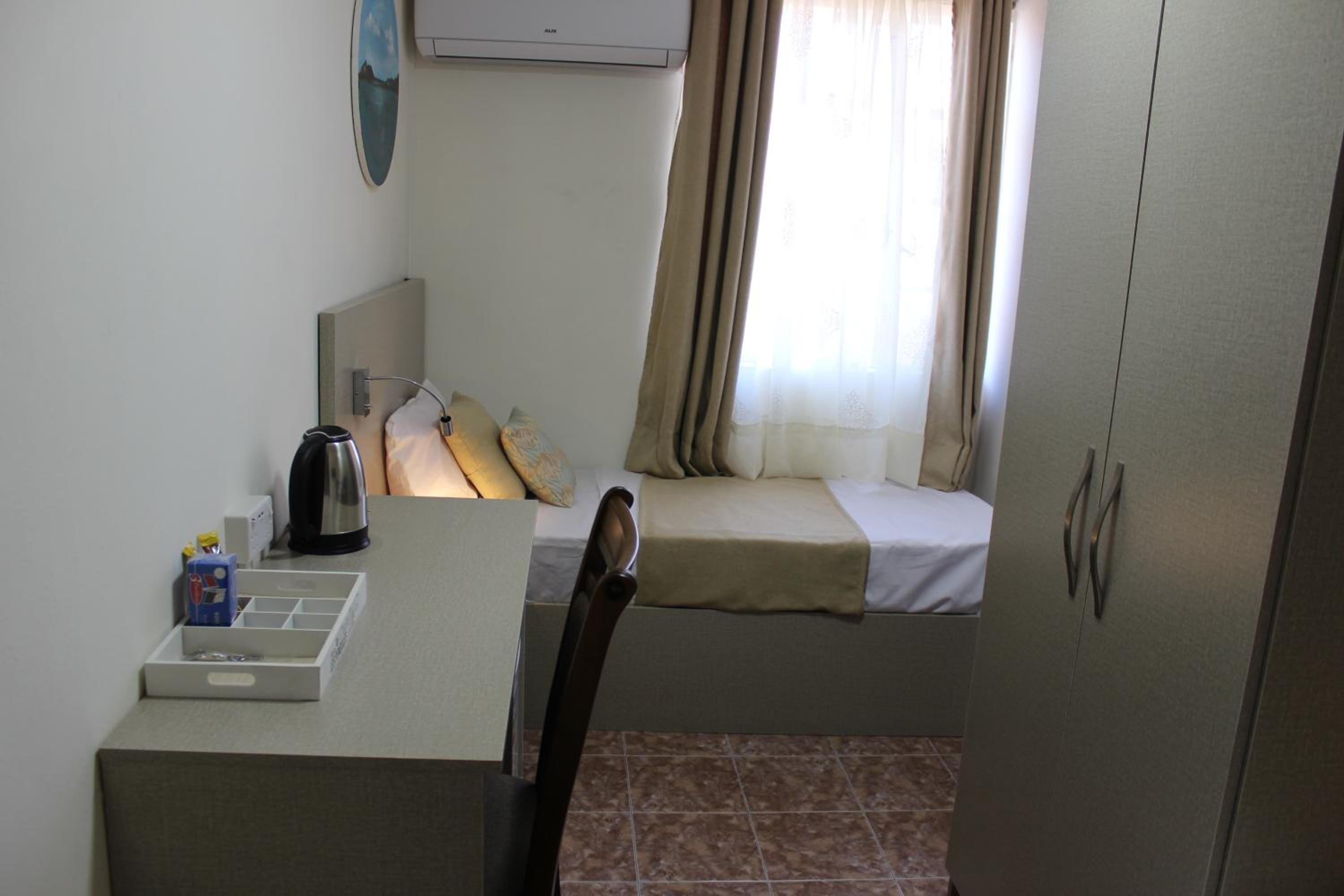 Twin Room with Private Bathroom