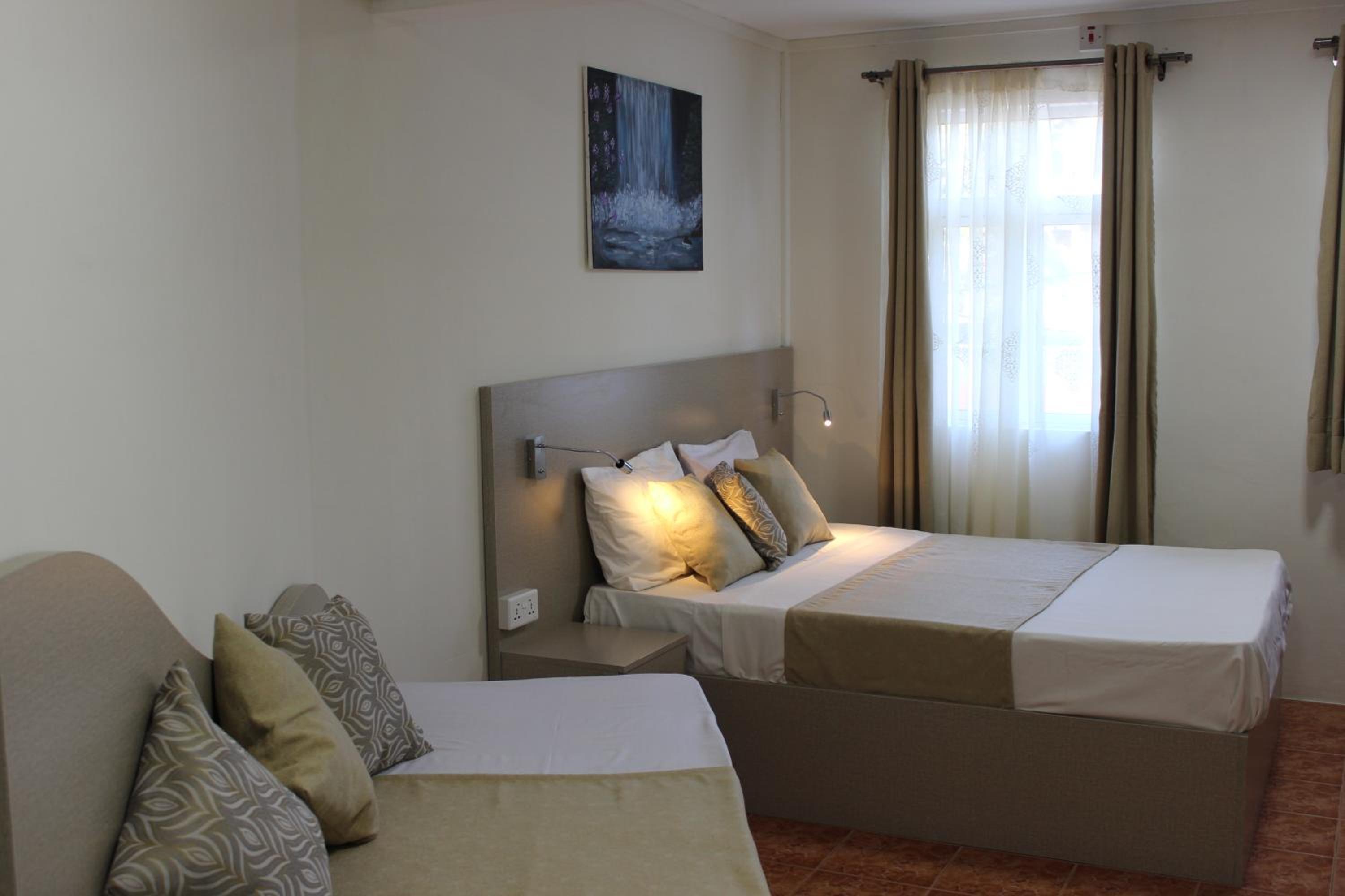 Standard Double Room - Photo 1