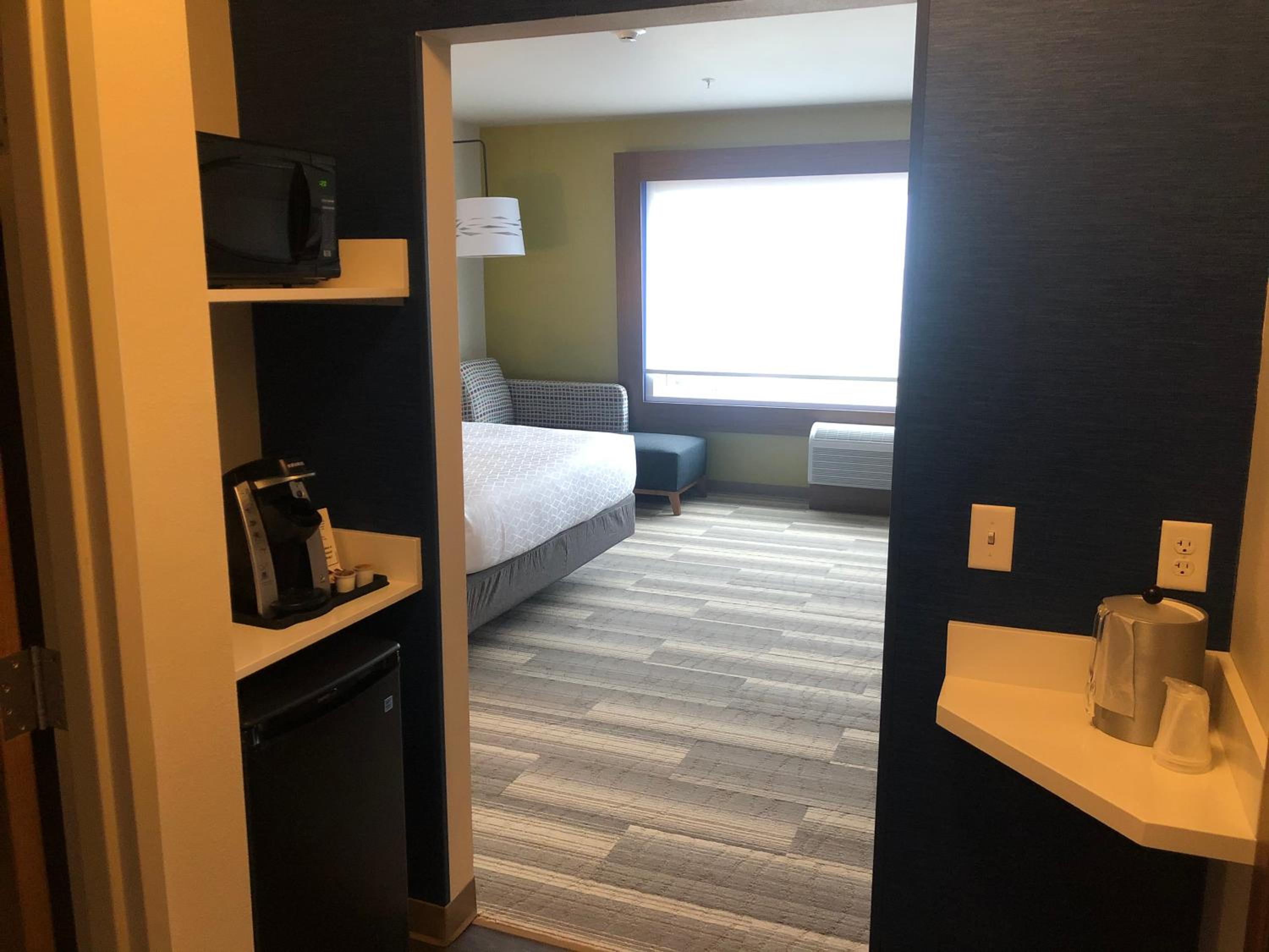 King Room - Hearing Accessible - Photo 1